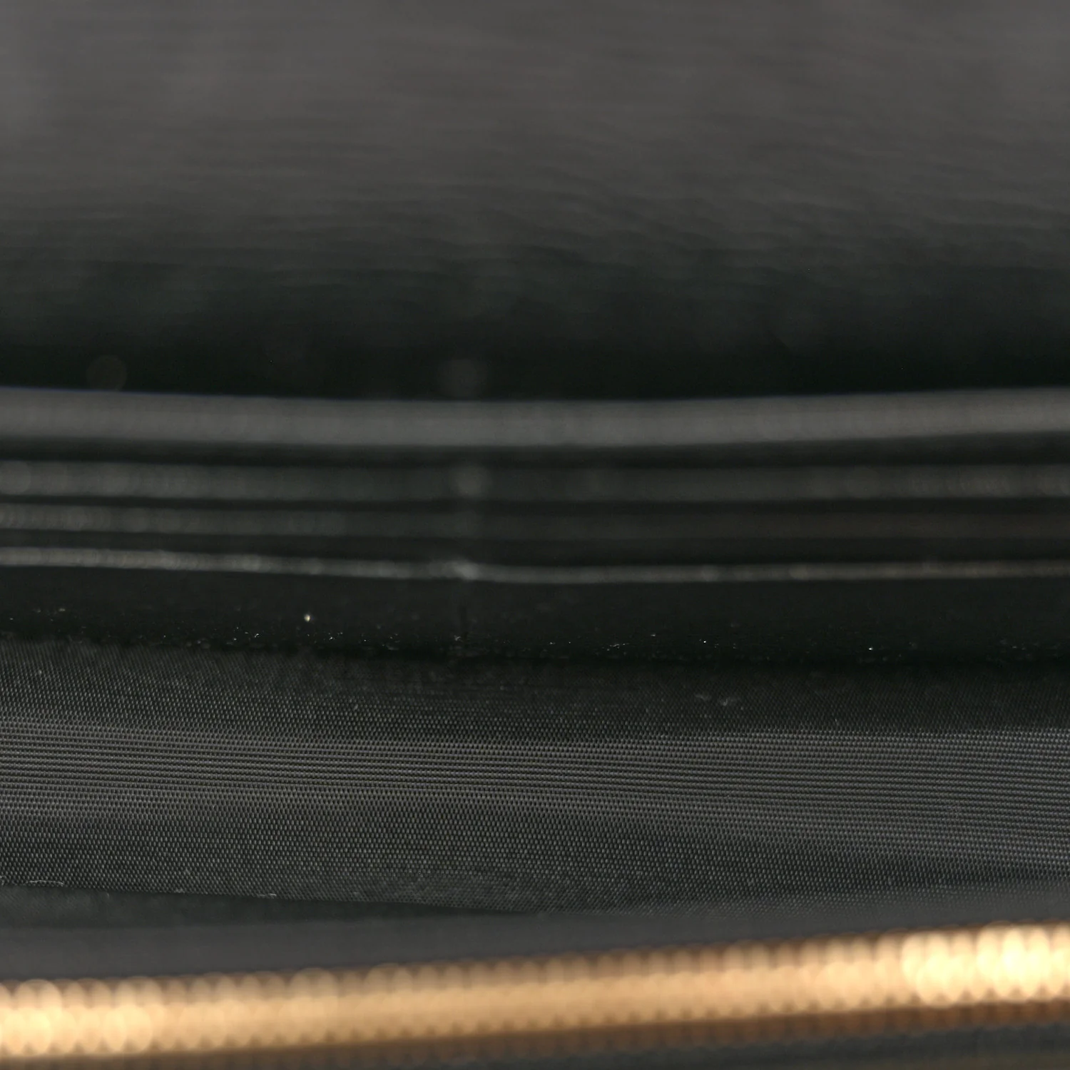 Textured Calfskin Script Logo Wallet On Chain Black - Image 5
