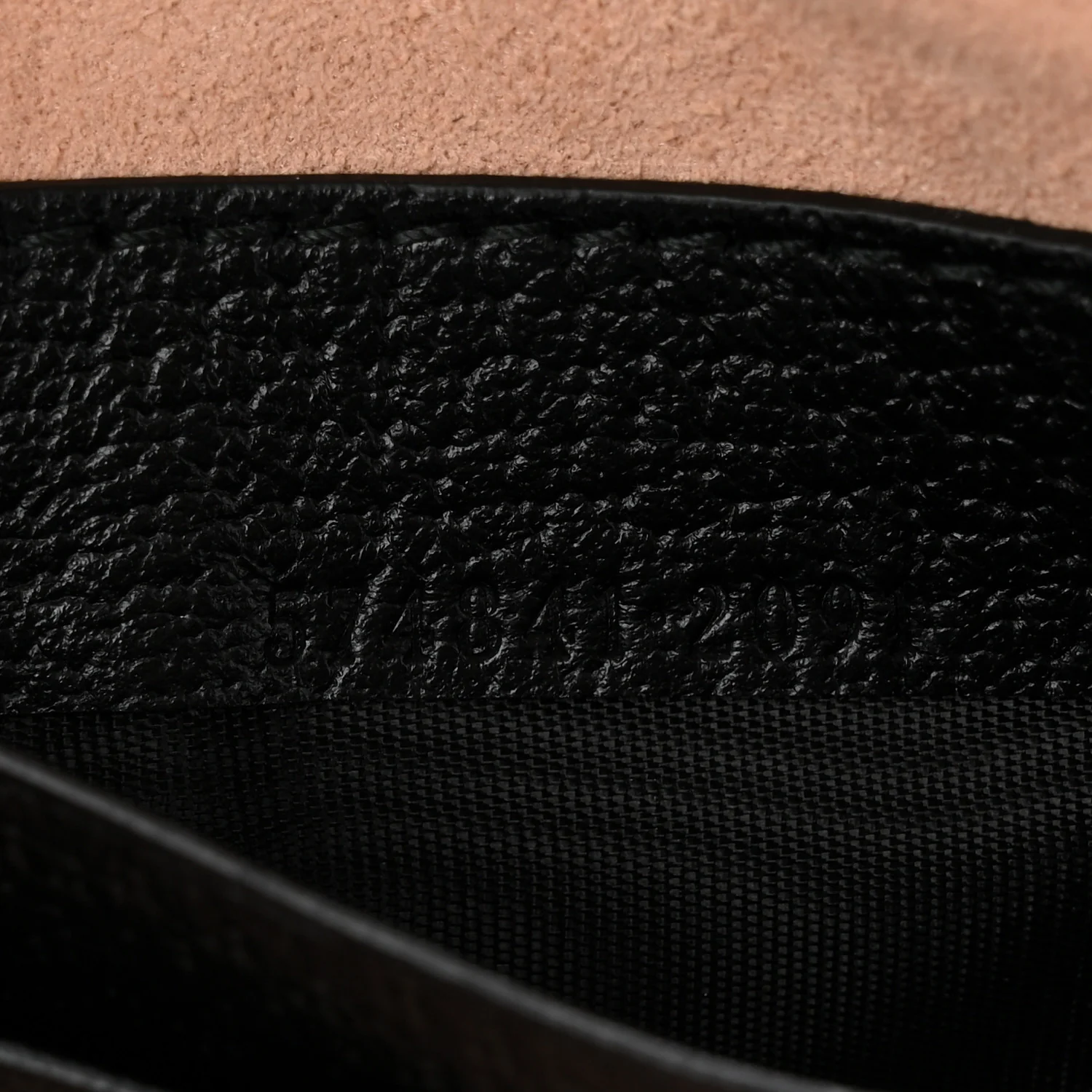 Textured Calfskin Web Ophidia Round Wrist Wallet Black - Image 7