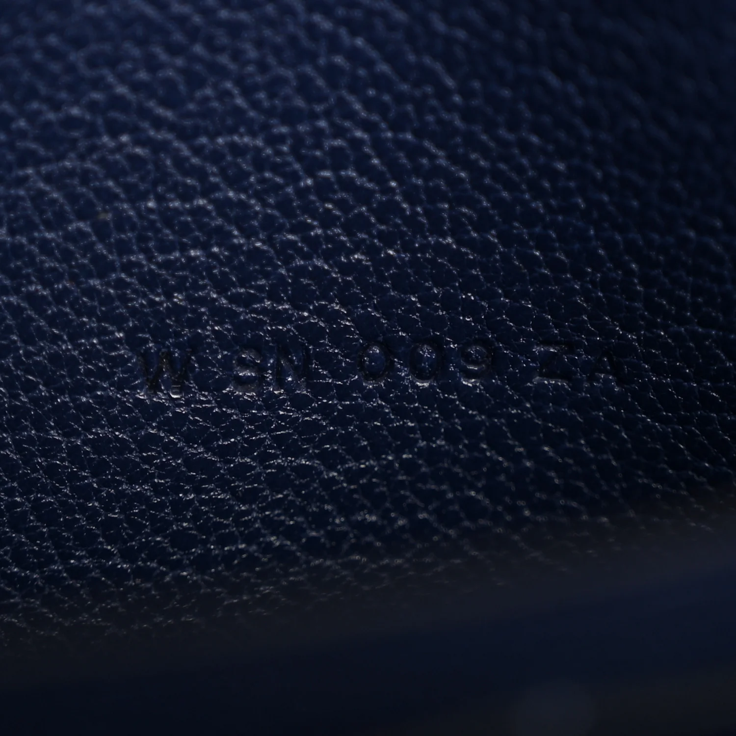 Chevre Chamkila Kelly Pocket Long Wallet Bleu Indigo - Image 7