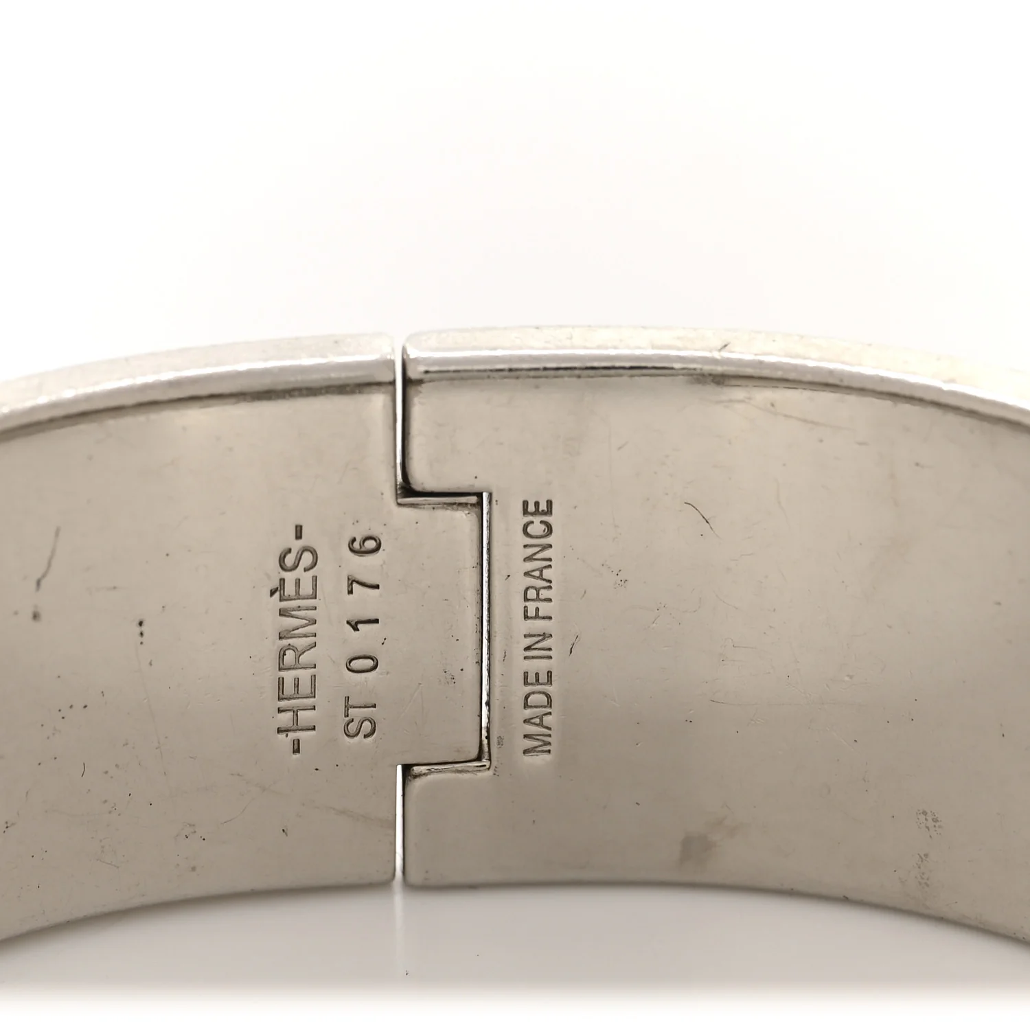 Enamel Wide Clic Clac H Bracelet PM Black - Image 4