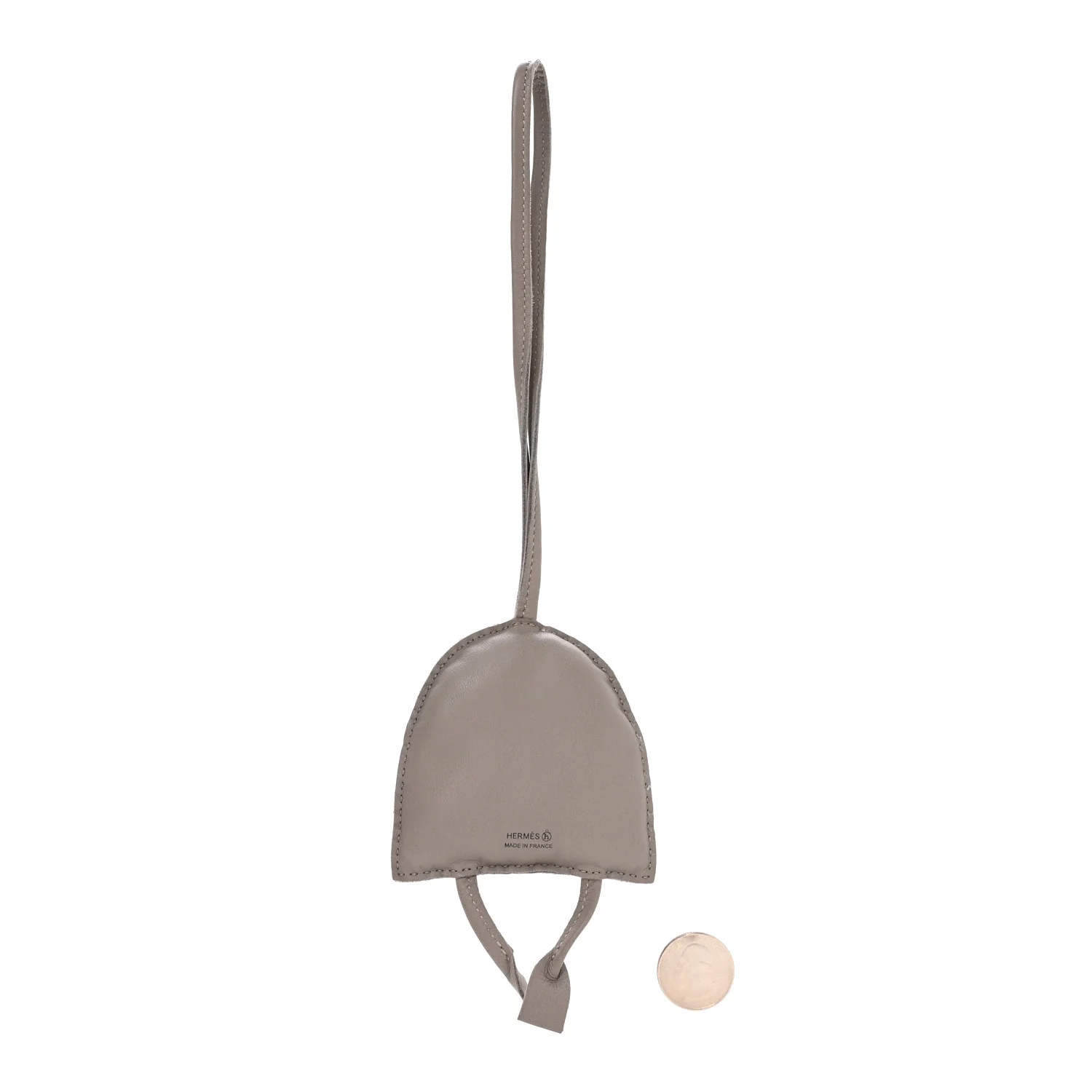 Lambskin Buffalo Horn Hibouton Charm Gris - Image 2