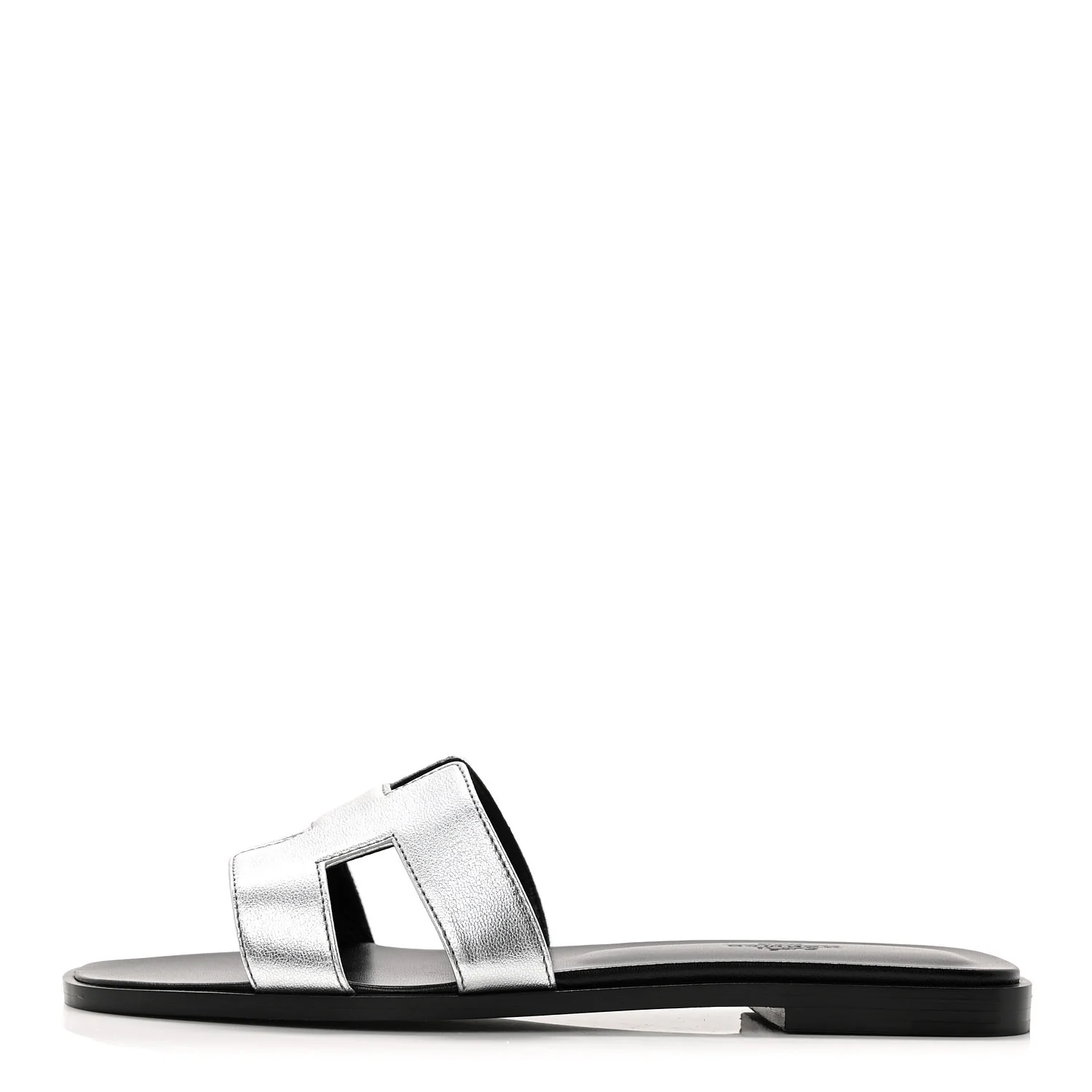 Metallic Chevre Oran Sandals 38.5 Gris Argente