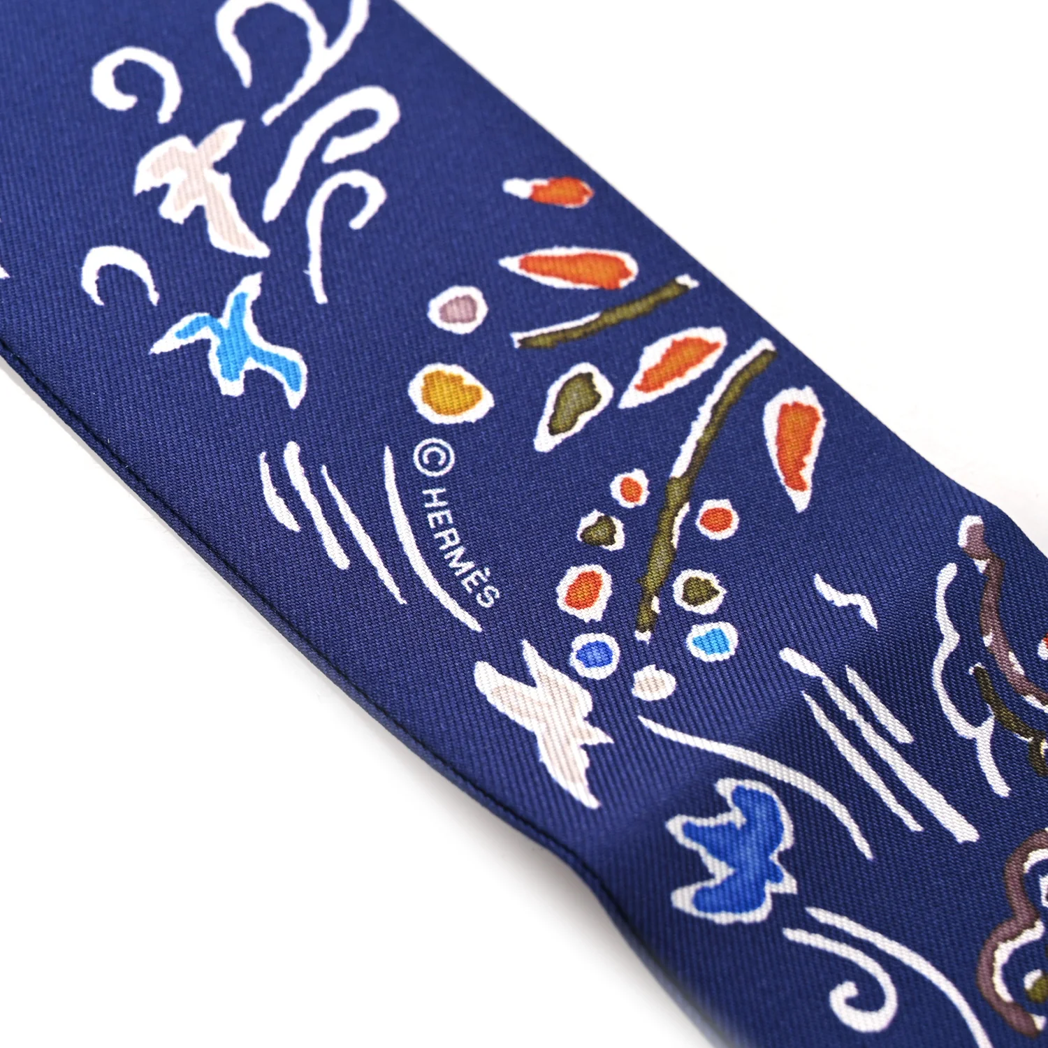 Silk Isola Di Primavera Twilly Marine Kaki White - Image 3