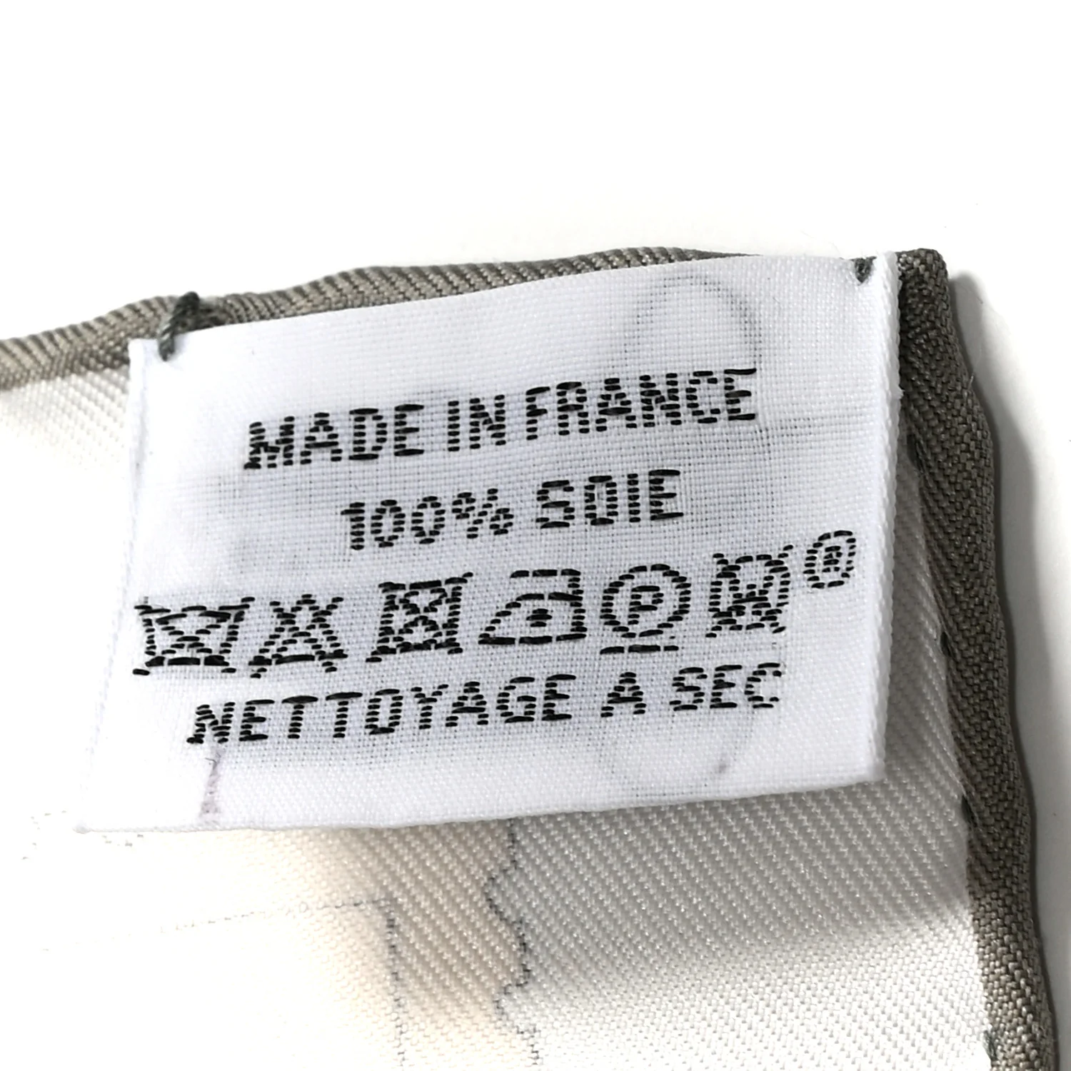 Silk Le Philateliste Du Faubourg Scarf 90 Gris Parchemin White - Image 3