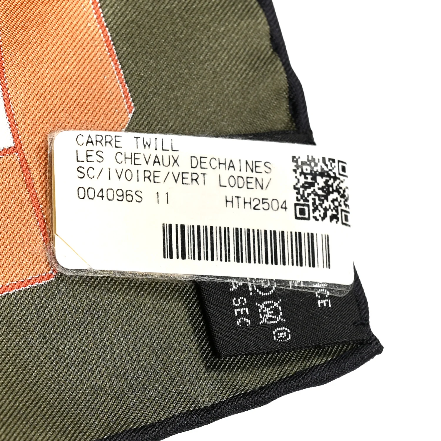 Silk Les Cheveaux Dechaines Scarf 90 Ivoire Vert Loden Vieil Or - Image 3