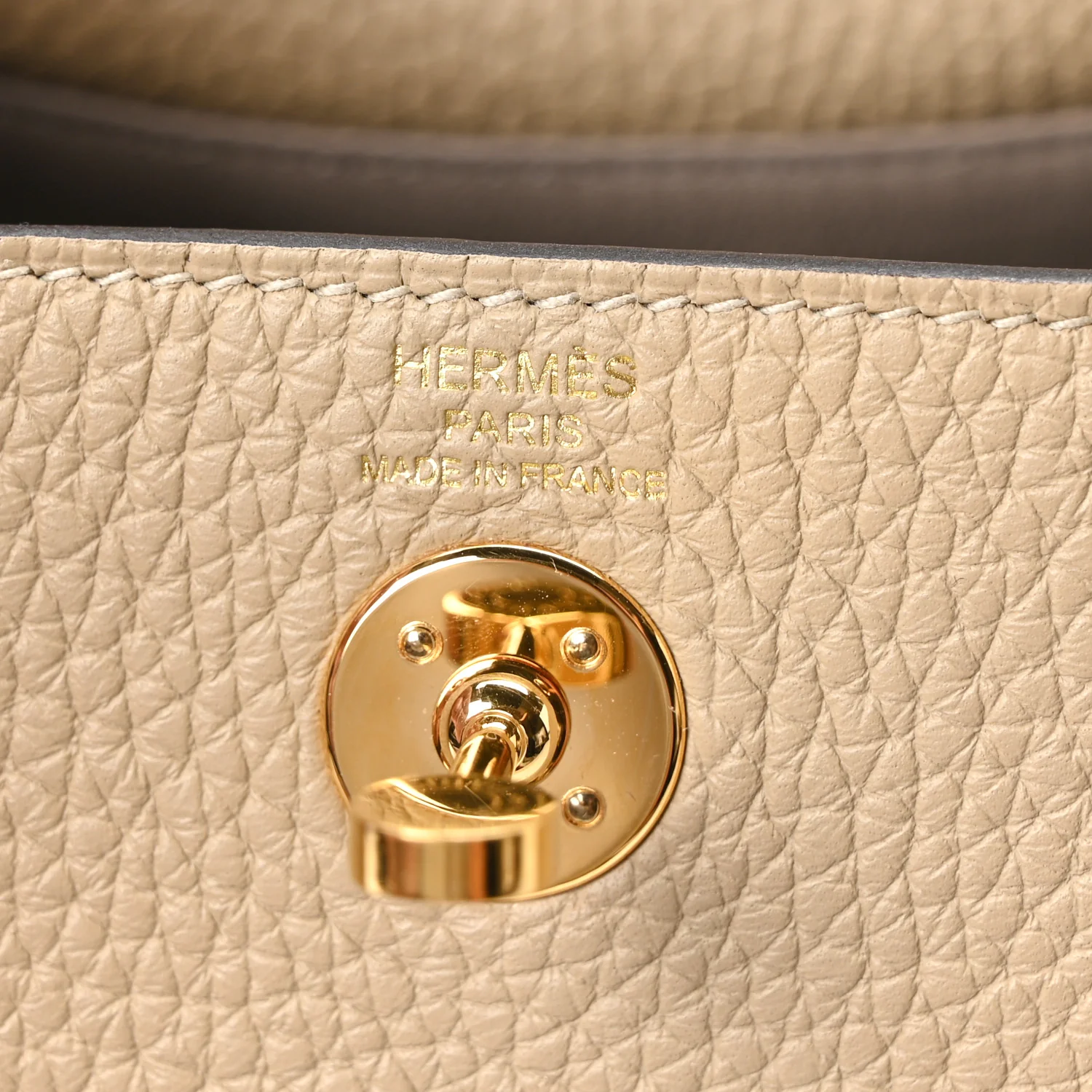 Taurillon Clemence Mini Lindy 20 Trench - Image 5