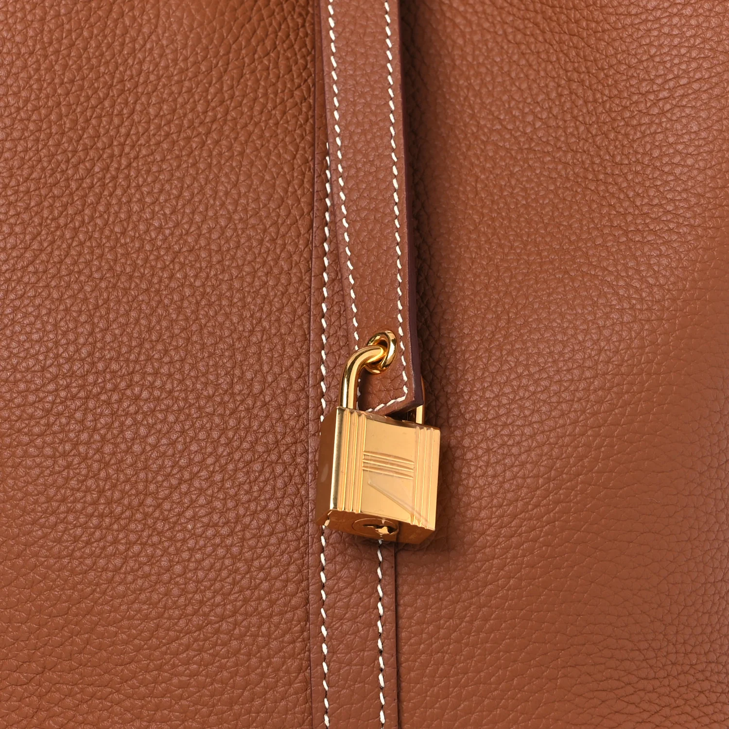 Taurillon Clemence Picotin Lock 22 MM Gold - Image 8