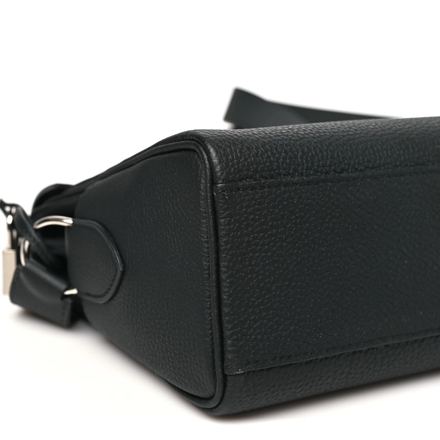 Togo Kelly Messenger PM Black - Image 9