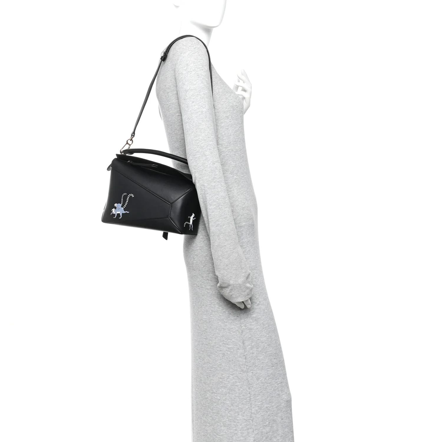 X SUNA FUJITA Satin Calfskin Small Lemur Puzzle Edge Bag Black - Image 2