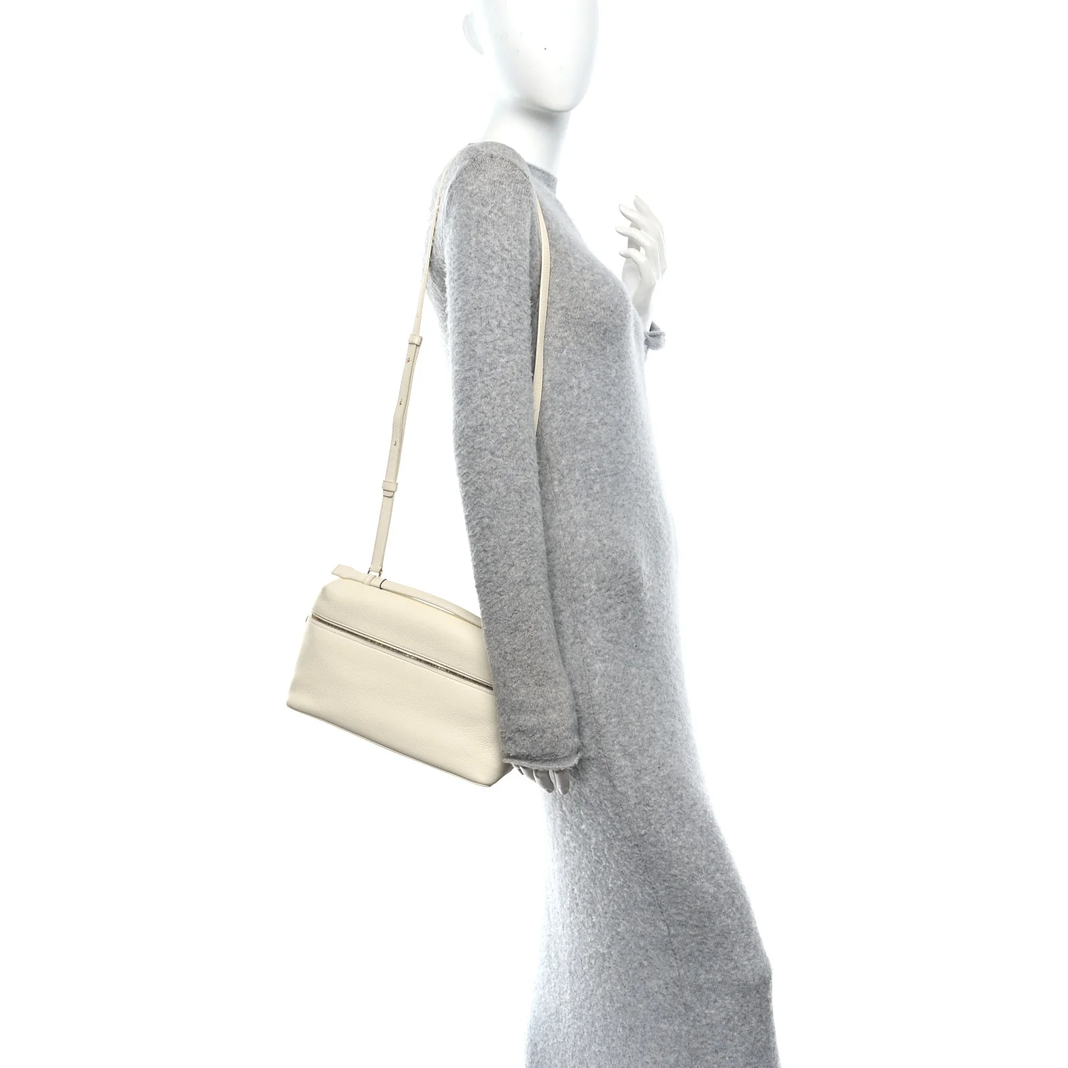 Tender Lambskin Extra Pocket Bag L27 Whisper White - Image 2