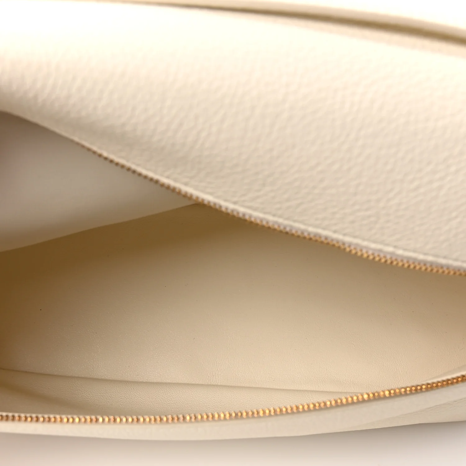 Tender Lambskin Extra Pocket Bag L27 Whisper White - Image 5