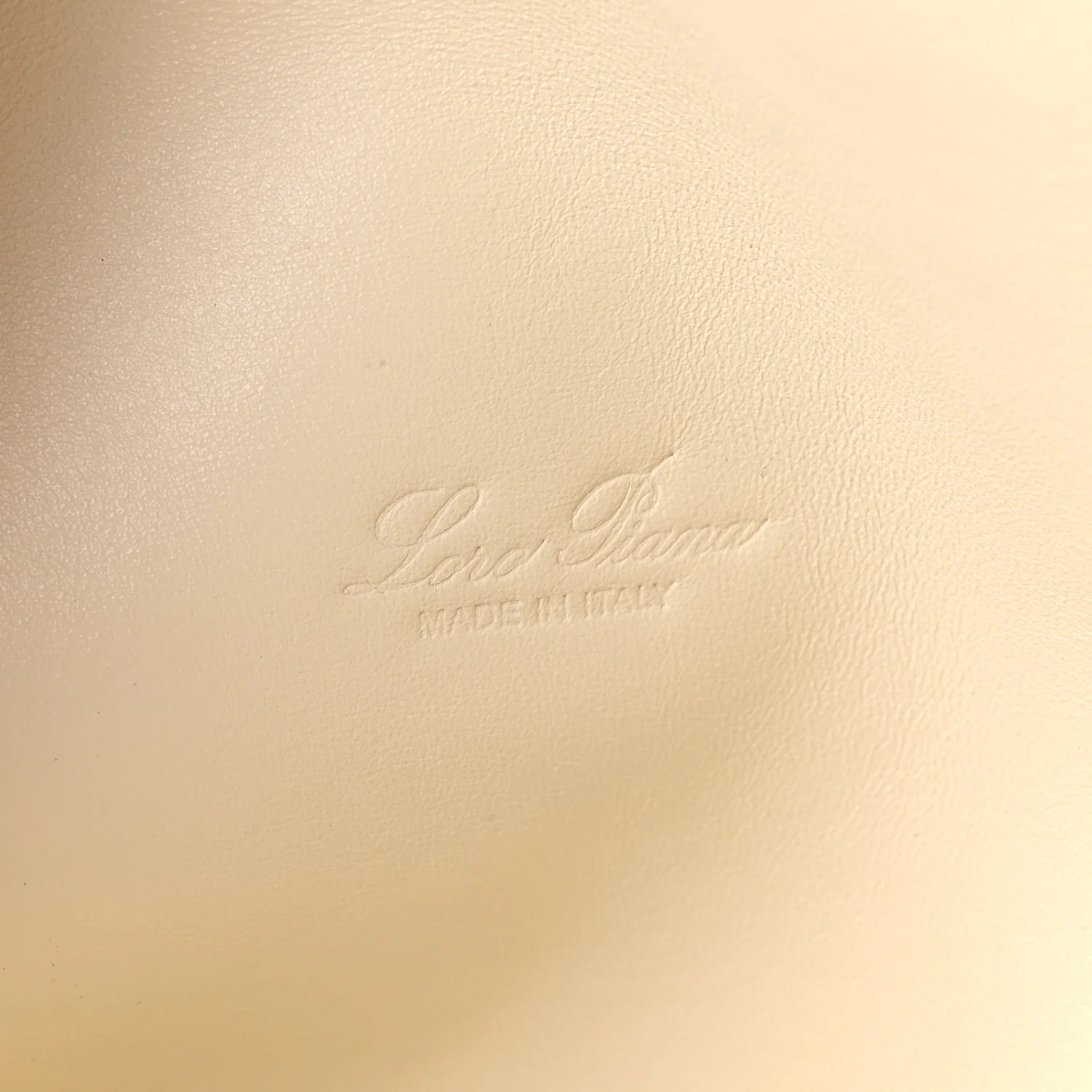 Tender Lambskin Extra Pocket Bag L27 Whisper White - Image 6