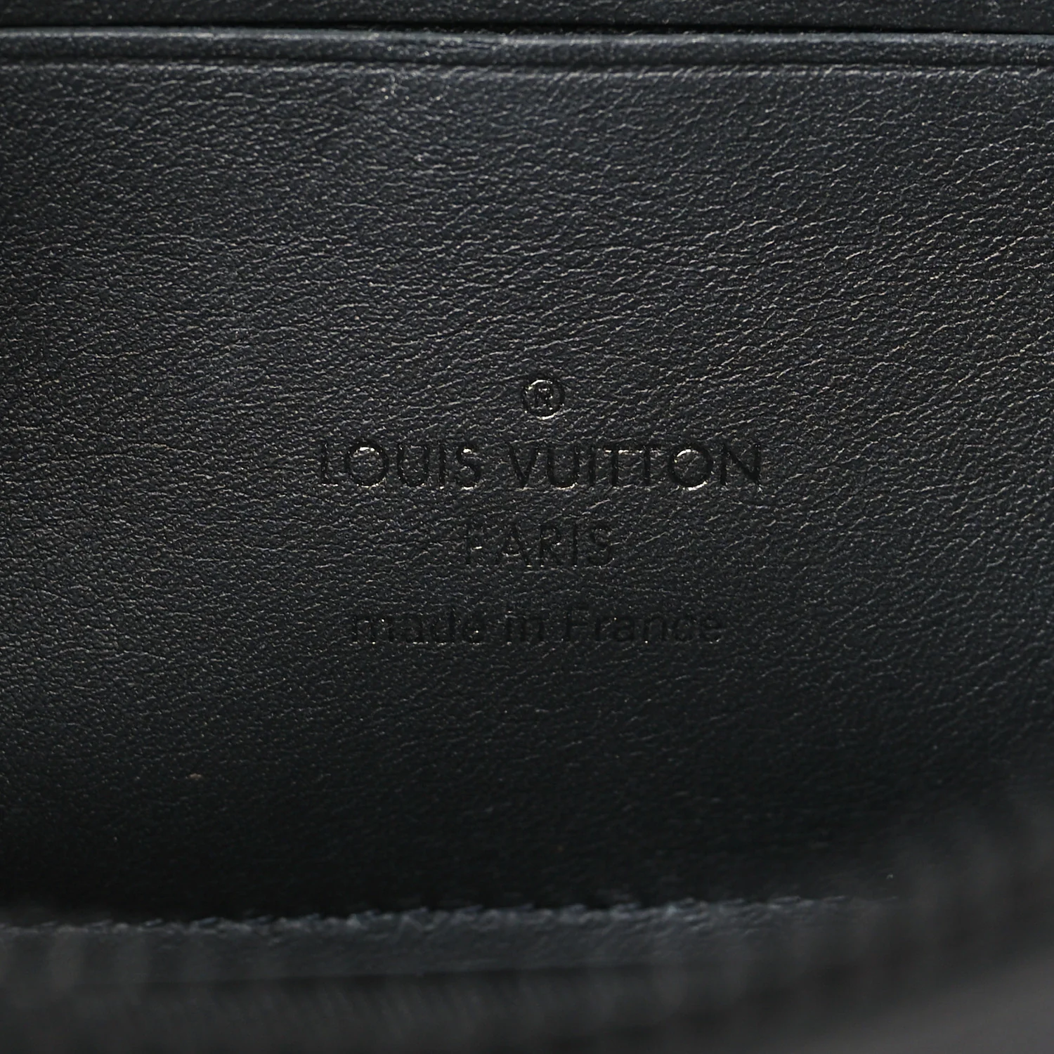 Calfskin Aerogram Alpha Wearable Wallet Black - Image 7
