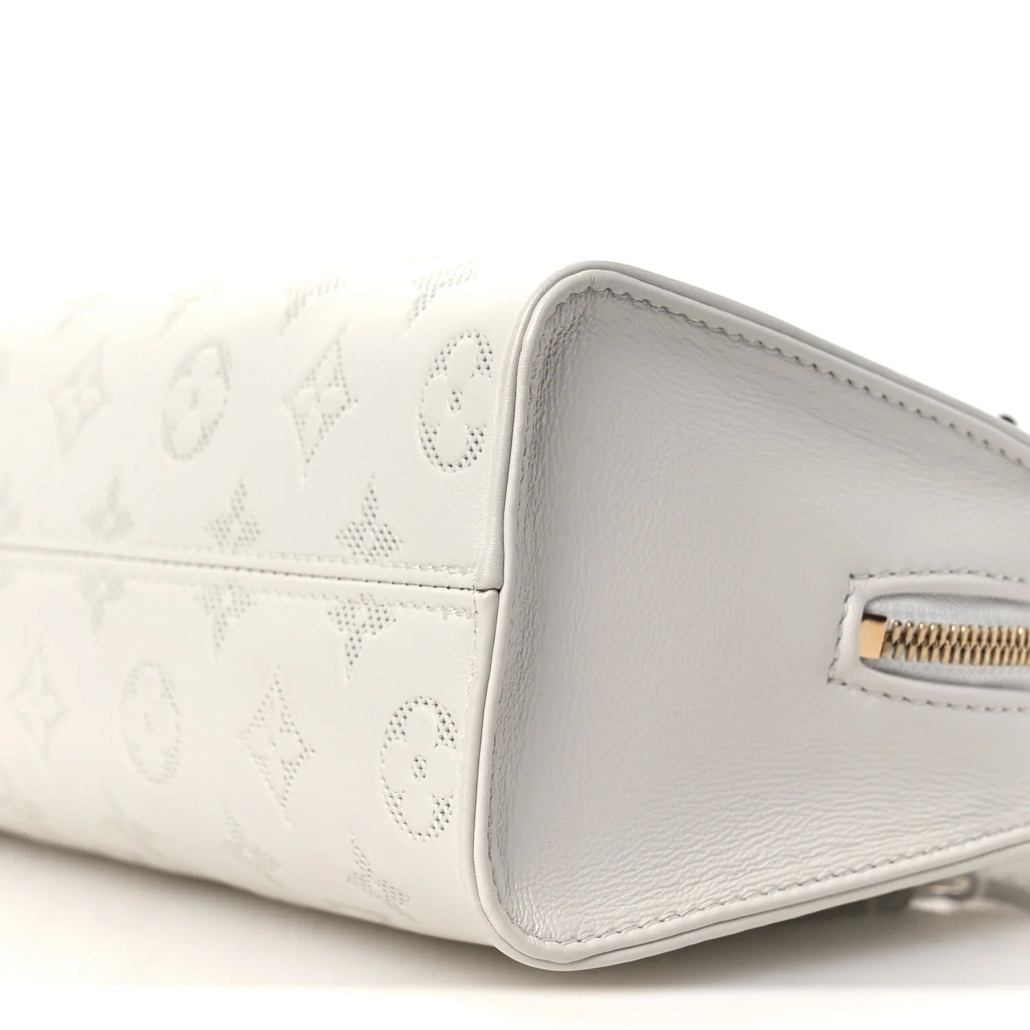 Calfskin Embossed Monogram OnTheGo East West White - Image 9