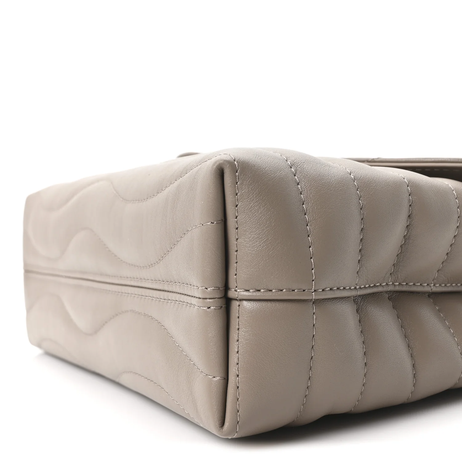 Calfskin LV New Wave Chain Bag GM Arizona - Image 9