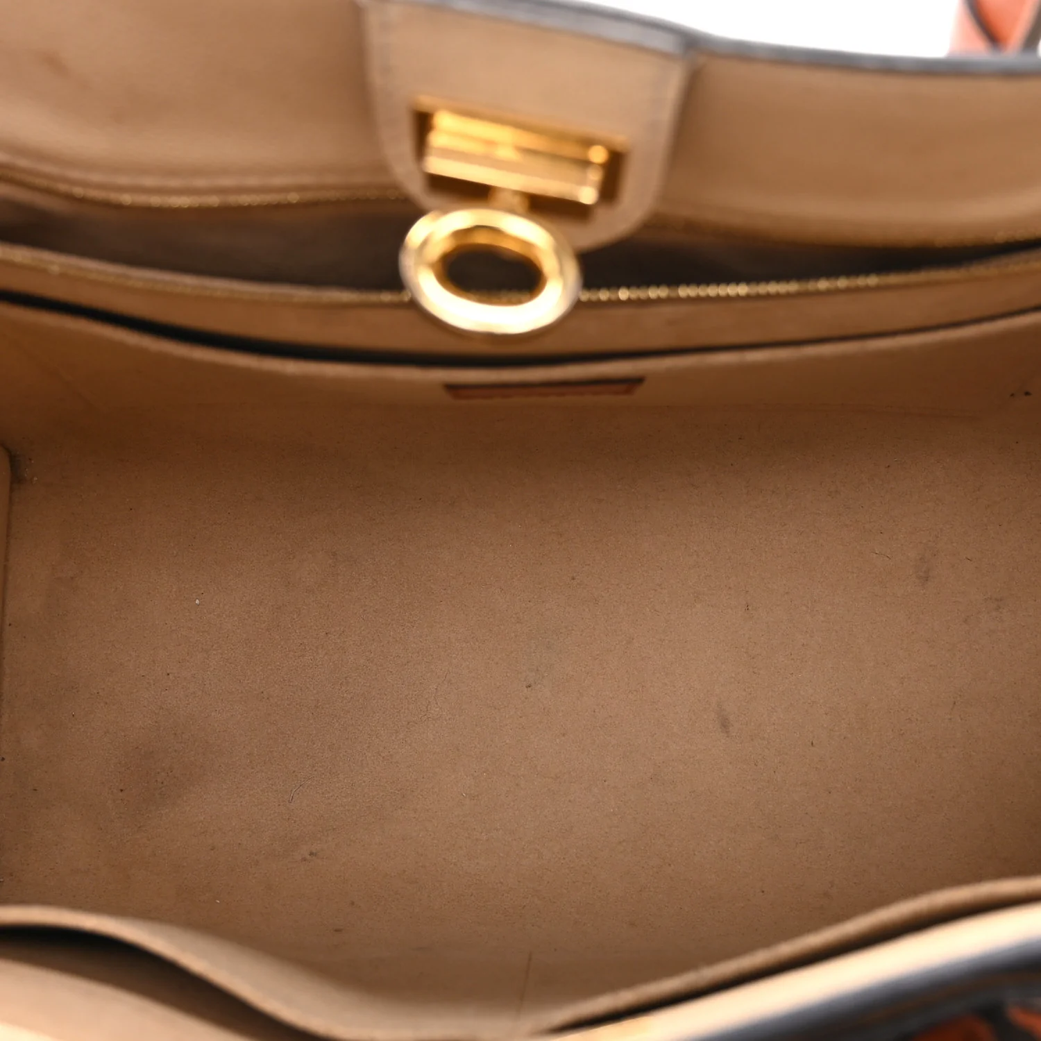 Calfskin Monogram Tufting On My Side Galet - Image 5
