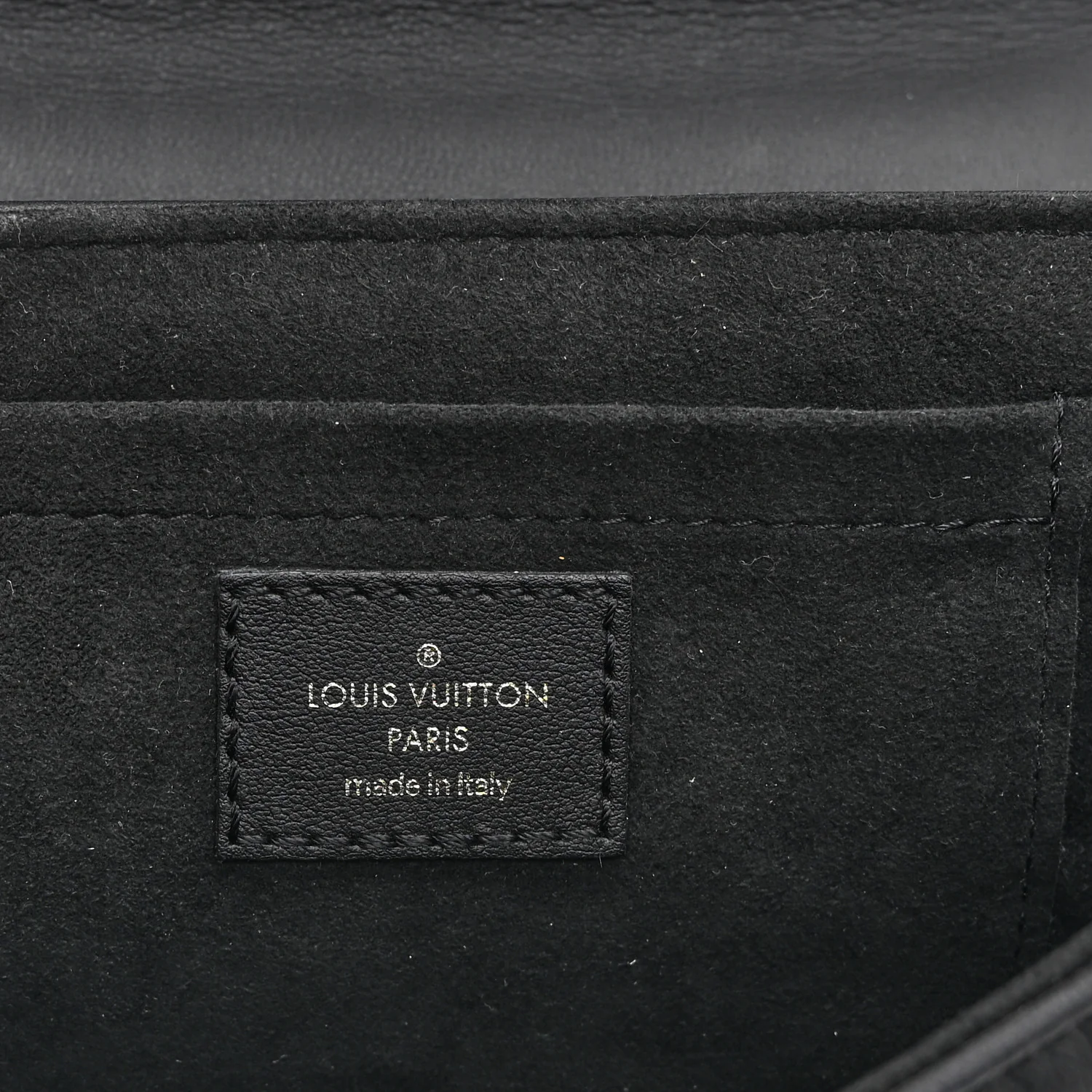 Calfskin New Wave Chain PM Black - Image 6