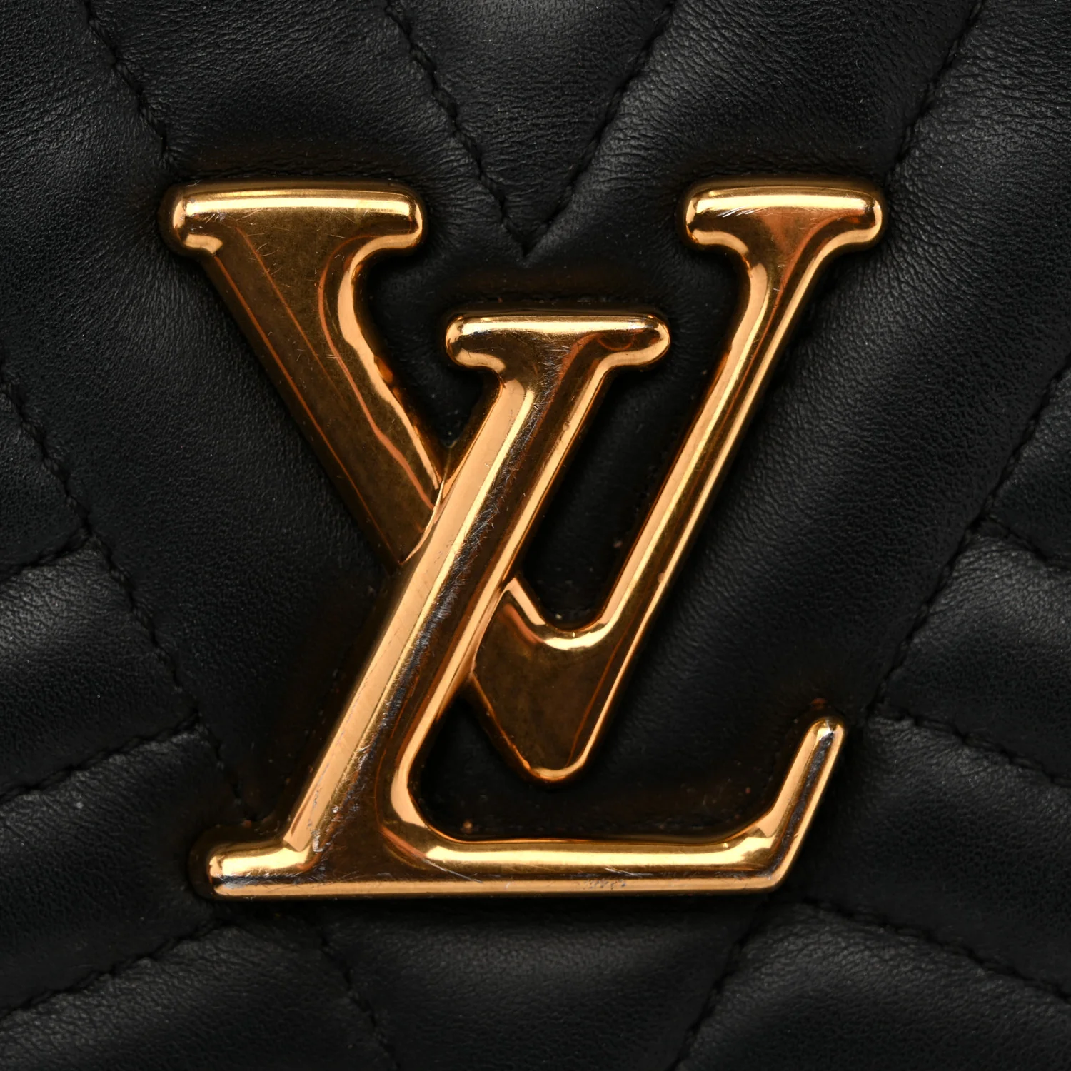 Calfskin New Wave Heart Bag Black - Image 10