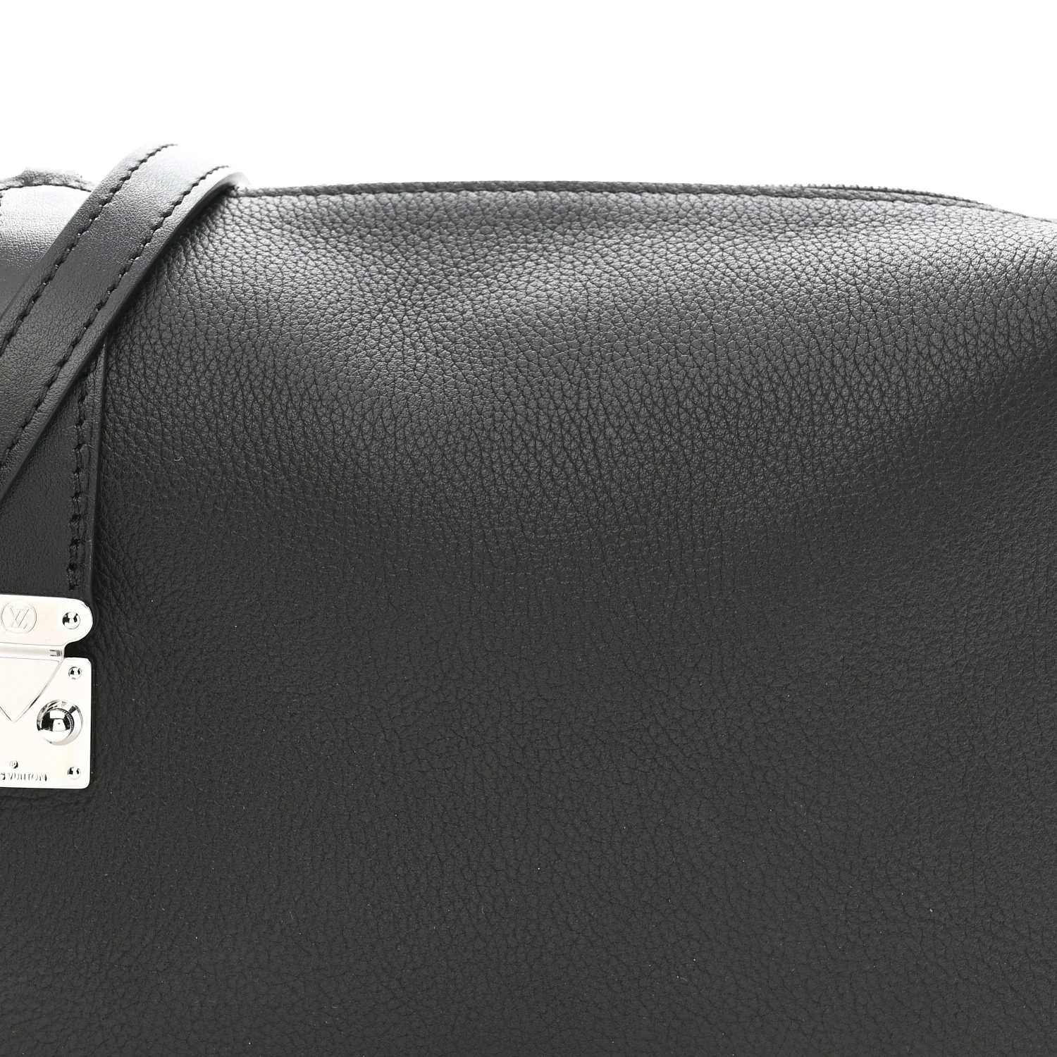 Calfskin Side Trunk MM Black - Image 8