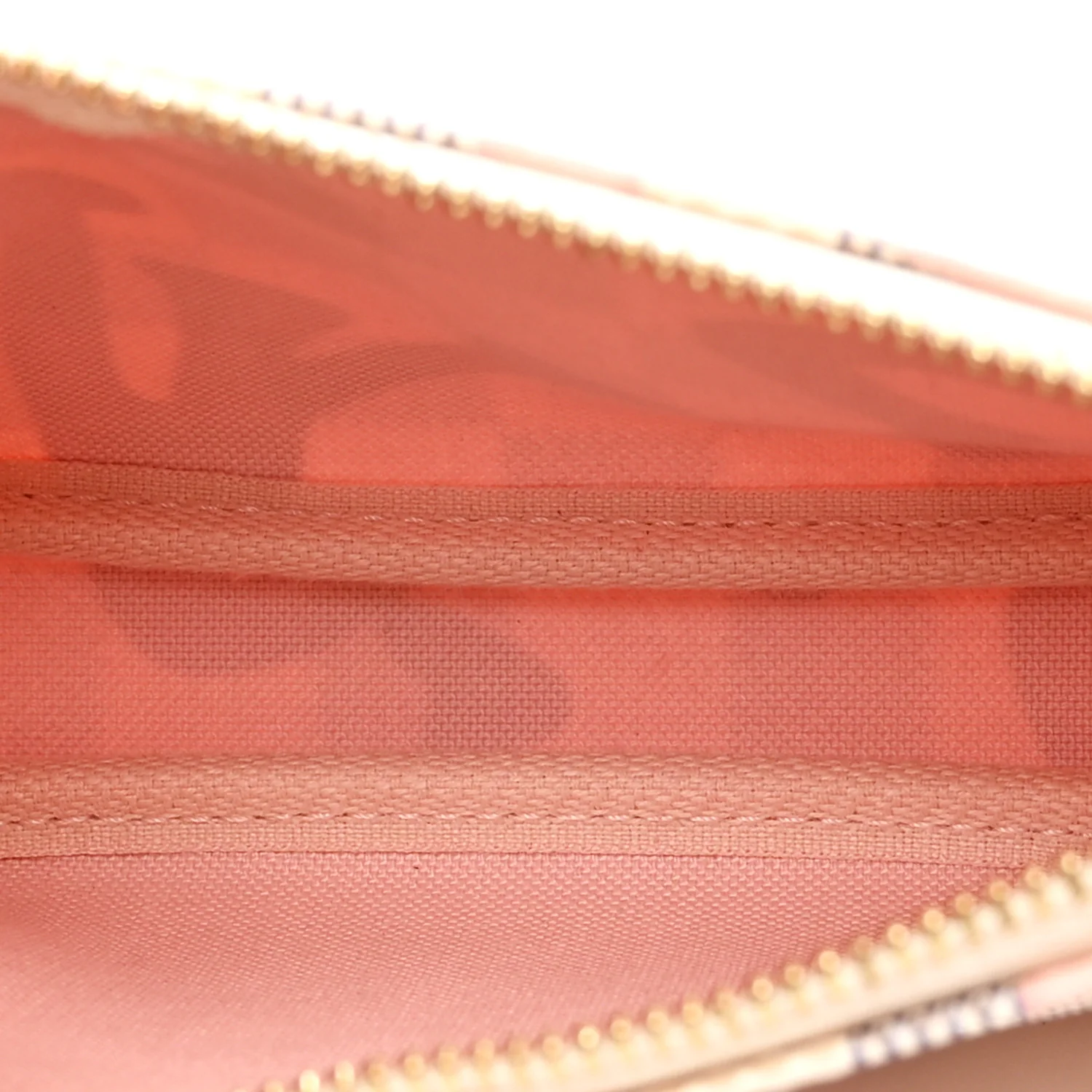 Damier Azur Tahitienne Mini Pochette Accessories - Image 4