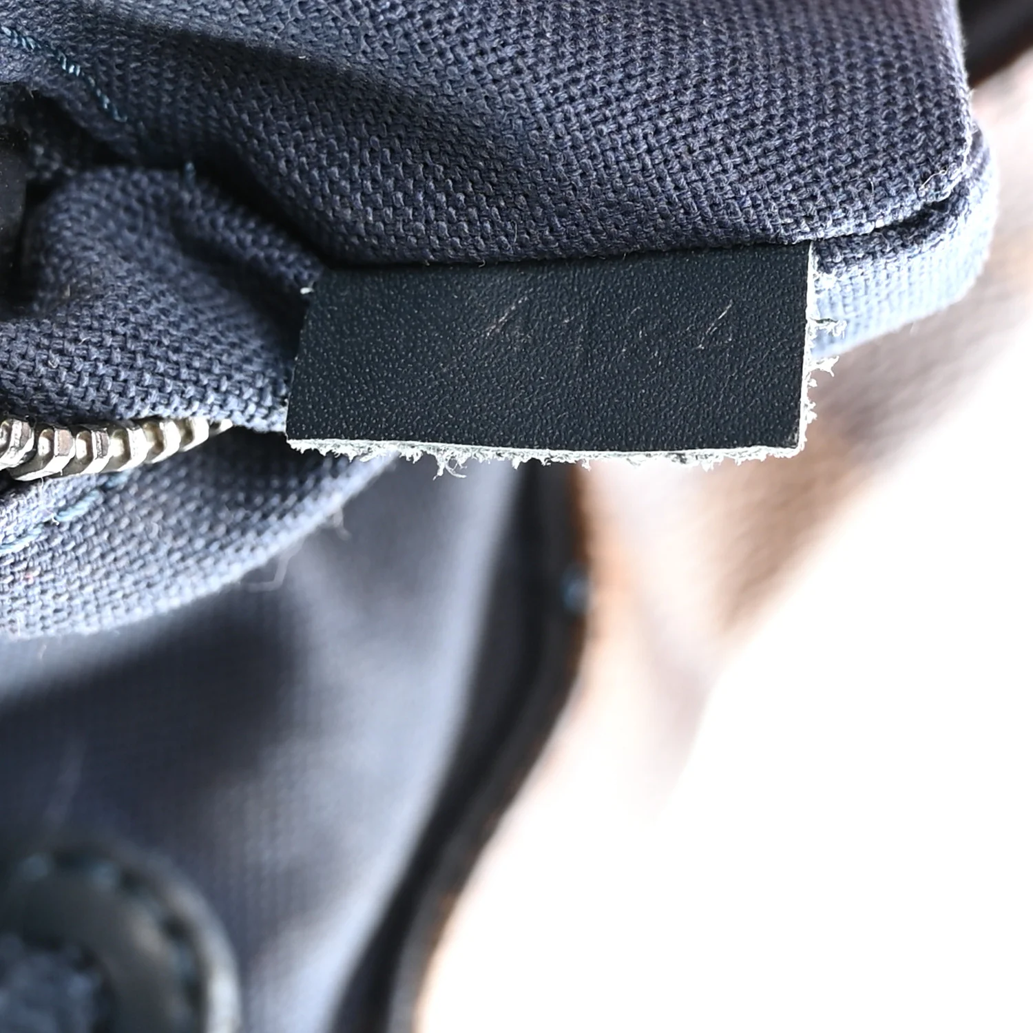 Damier Ebene Runner Backpack - Image 7