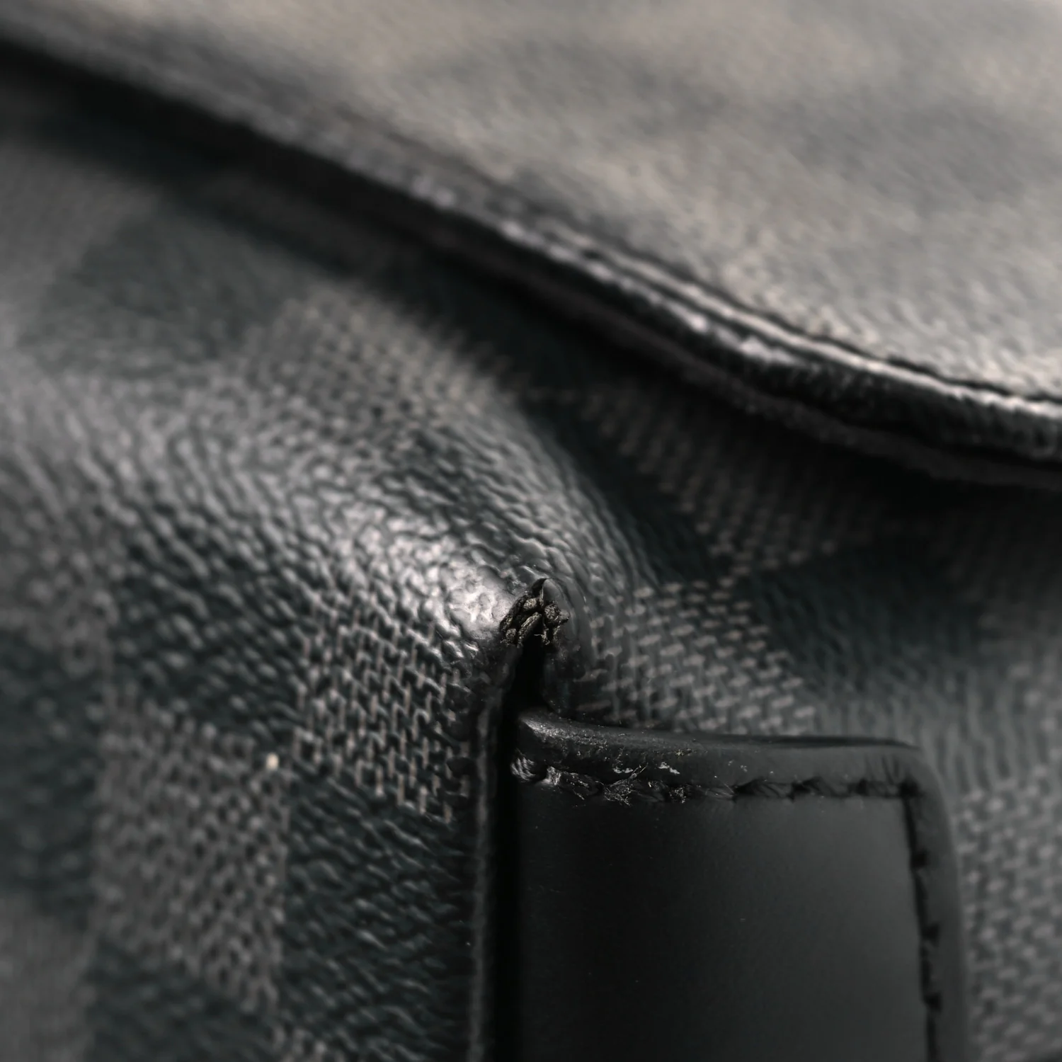 Damier Graphite District PM - Image 12