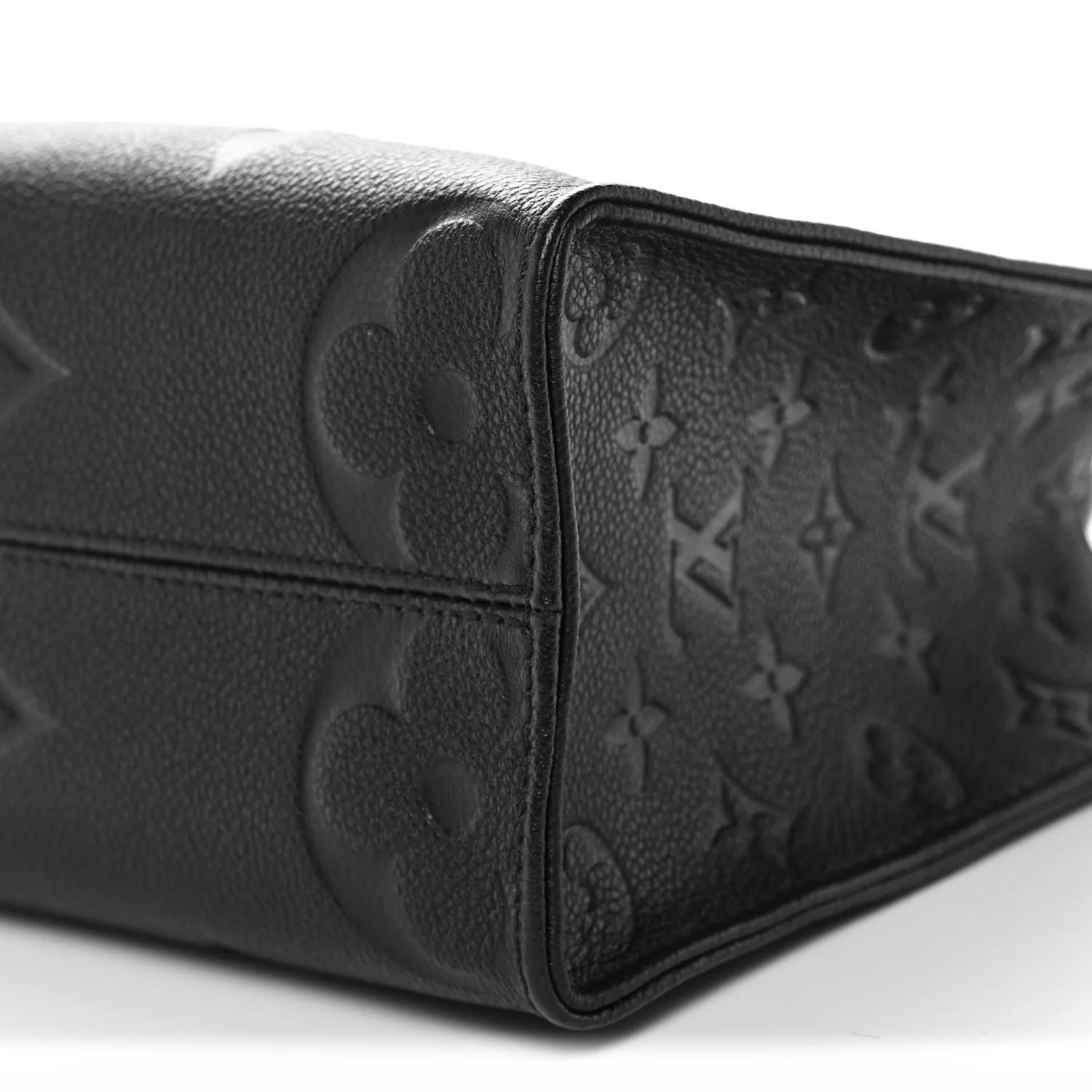 Empreinte Monogram Giant Onthego BB Black - Image 9