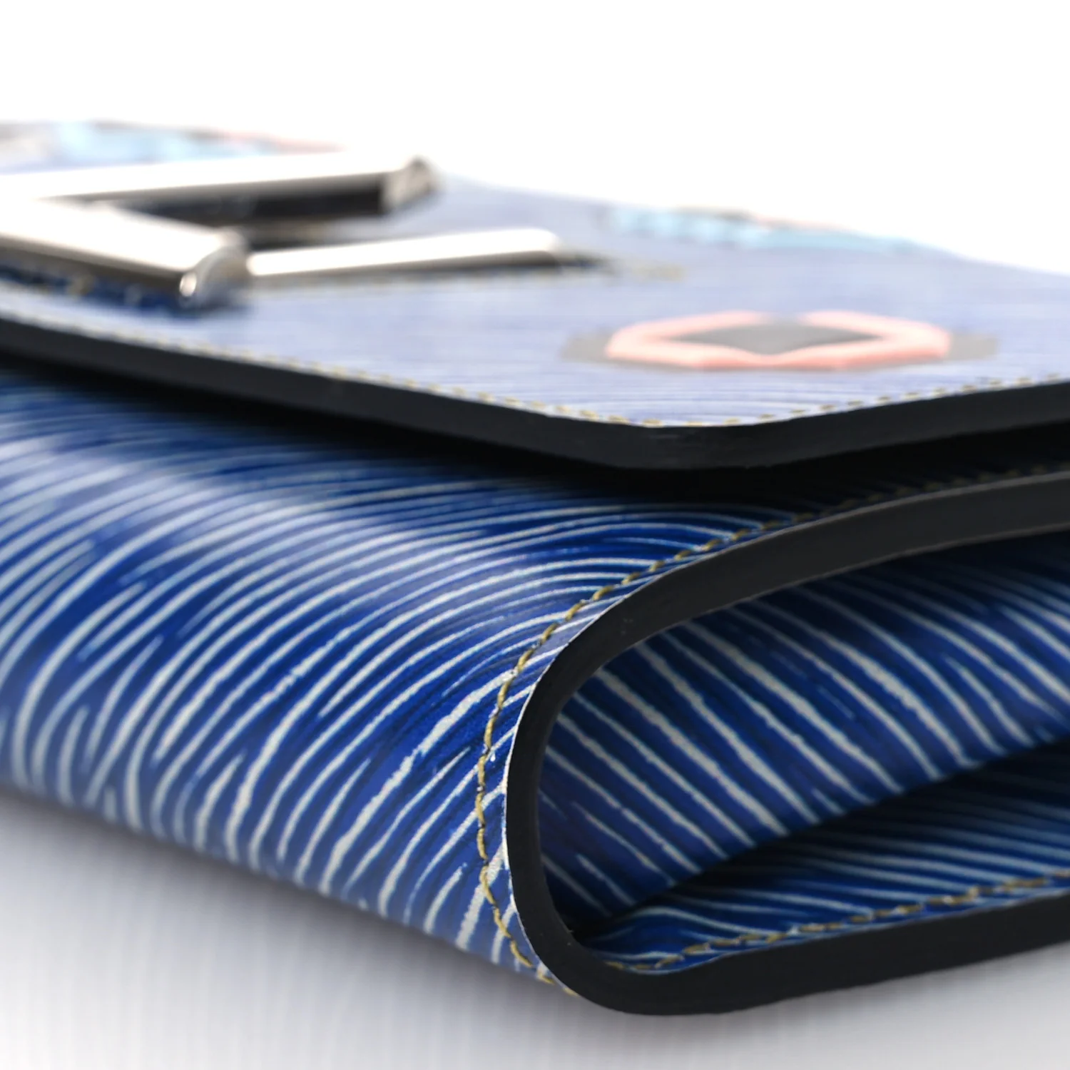 Epi Azteque Twist Chain Wallet Denim Light - Image 9