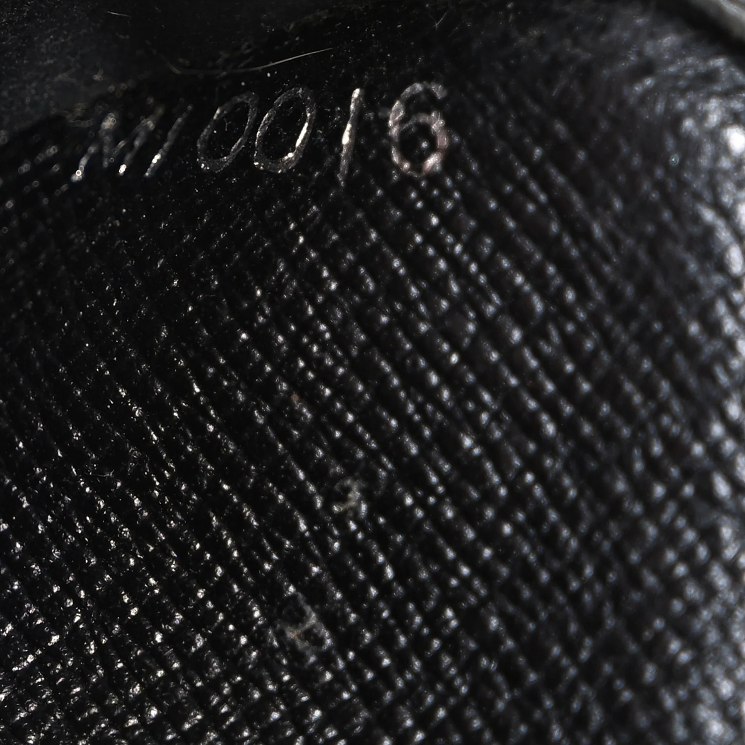 Epi Brazza Wallet Black - Image 7