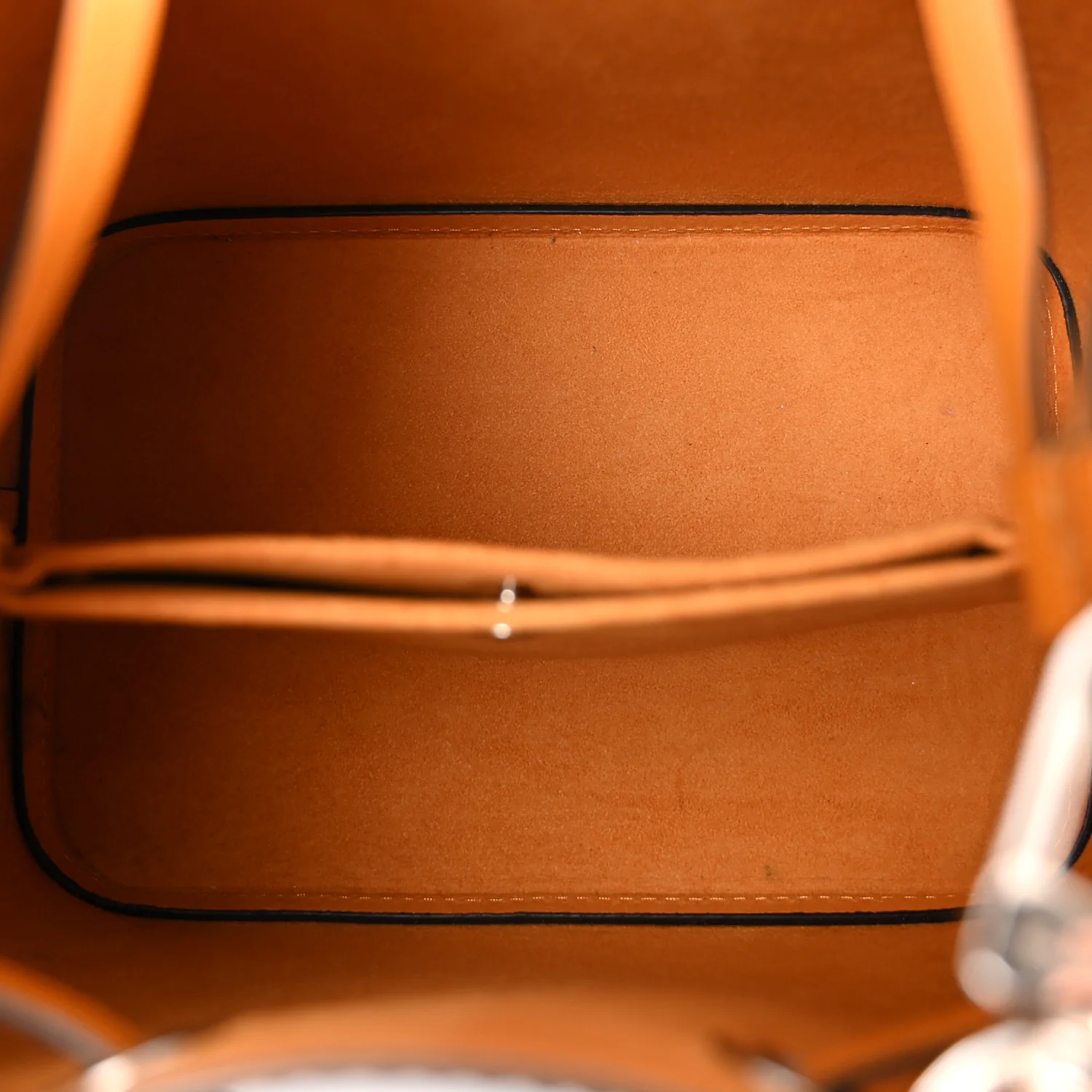 Epi Neonoe BB Indigo Safran - Image 5