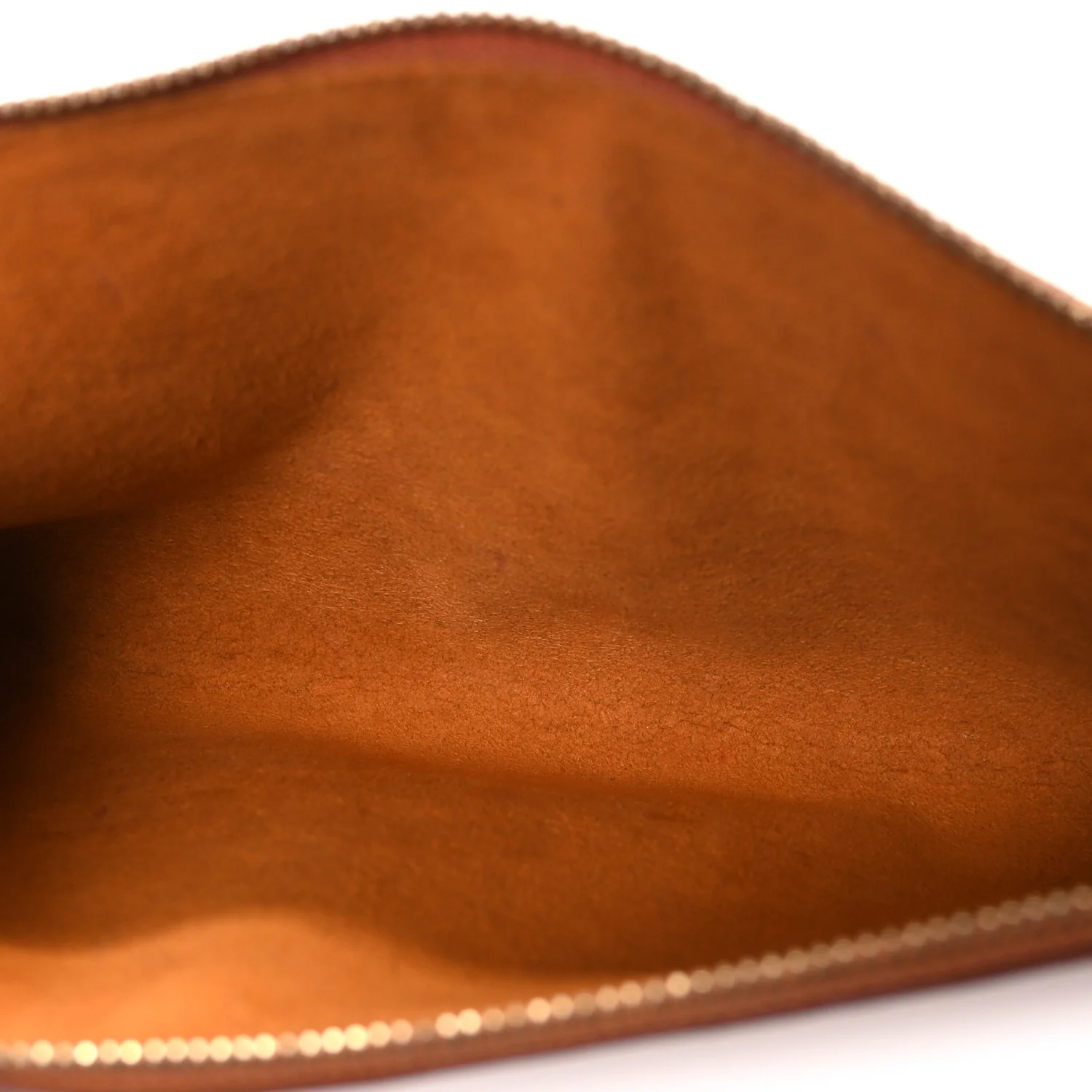 Epi Pochette Accessories 24 Kenyan Fawn - Image 5