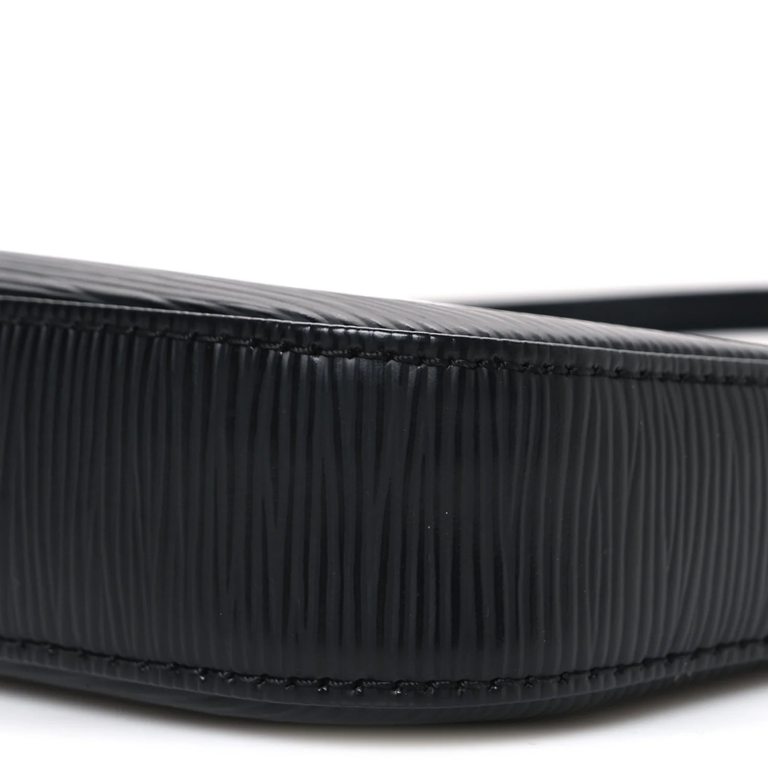 Epi Pochette Accessories NM Black - Image 10