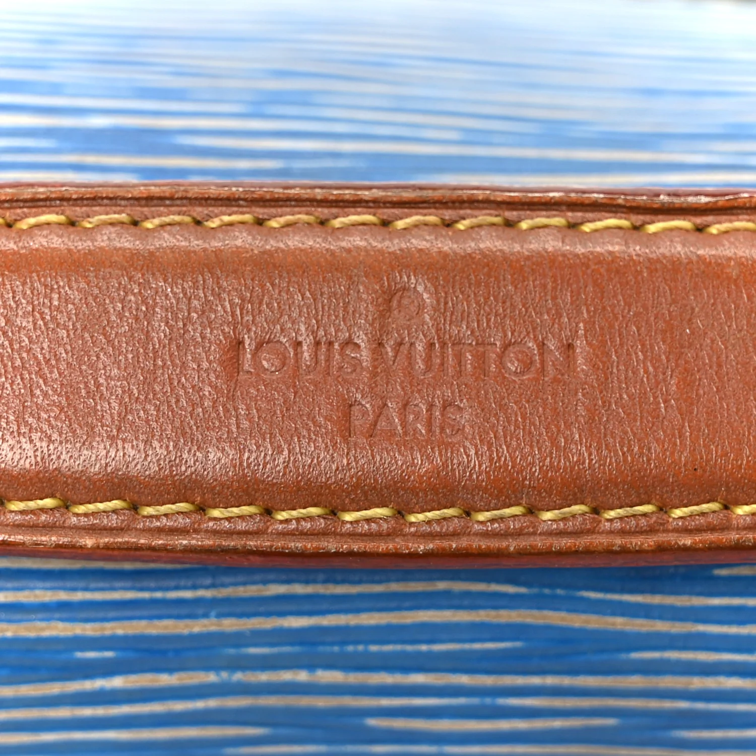 Epi Reverse Monogram Pochette Metis Denim Light - Image 10