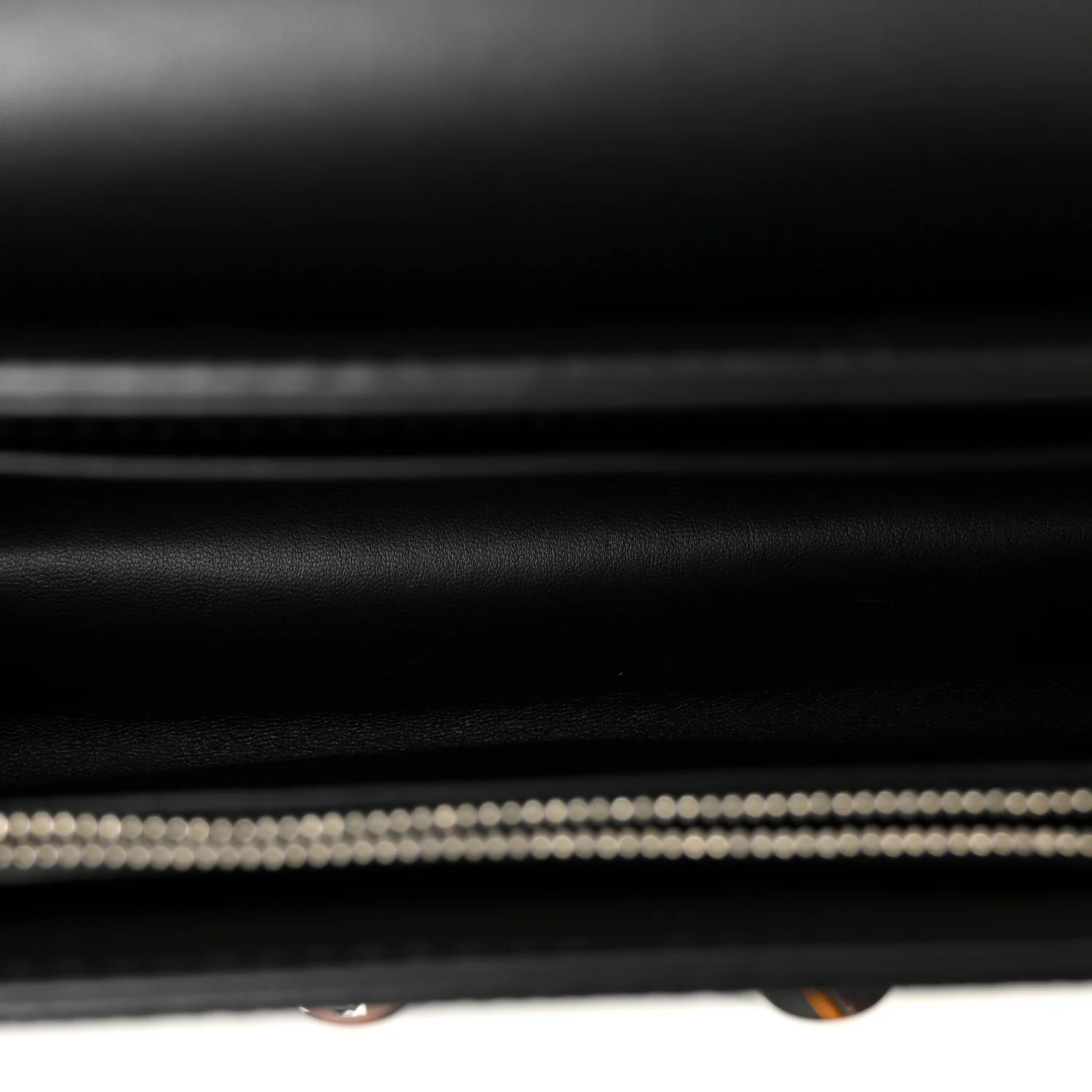 Epi Twist Shoulder Bag MM Black - Image 5