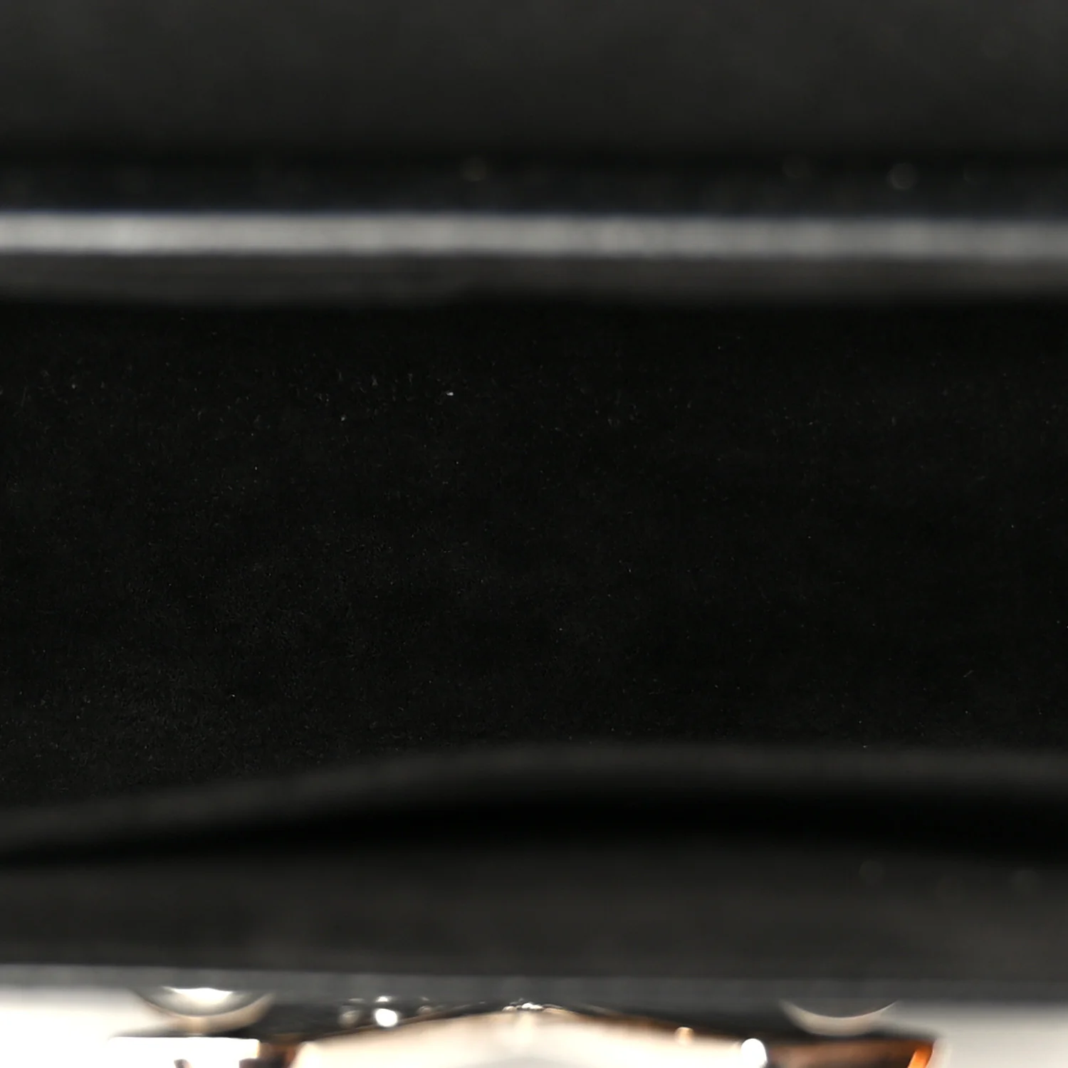 Epi Twist Shoulder Bag MM Black - Image 6
