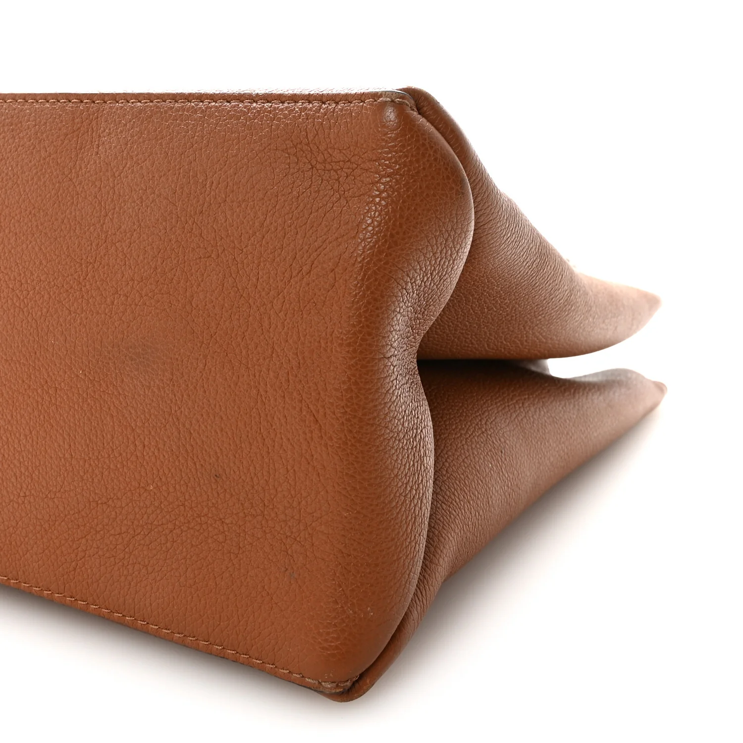 Grained Calfskin Lockme Shopper Chataigne - Image 9