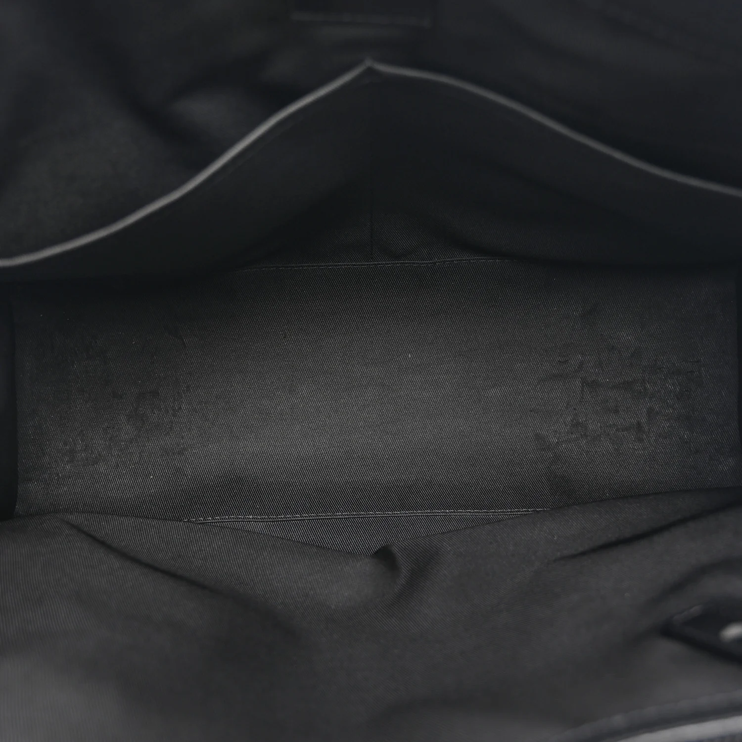 Grained Calfskin LV Aerogram Tote Black - Image 5
