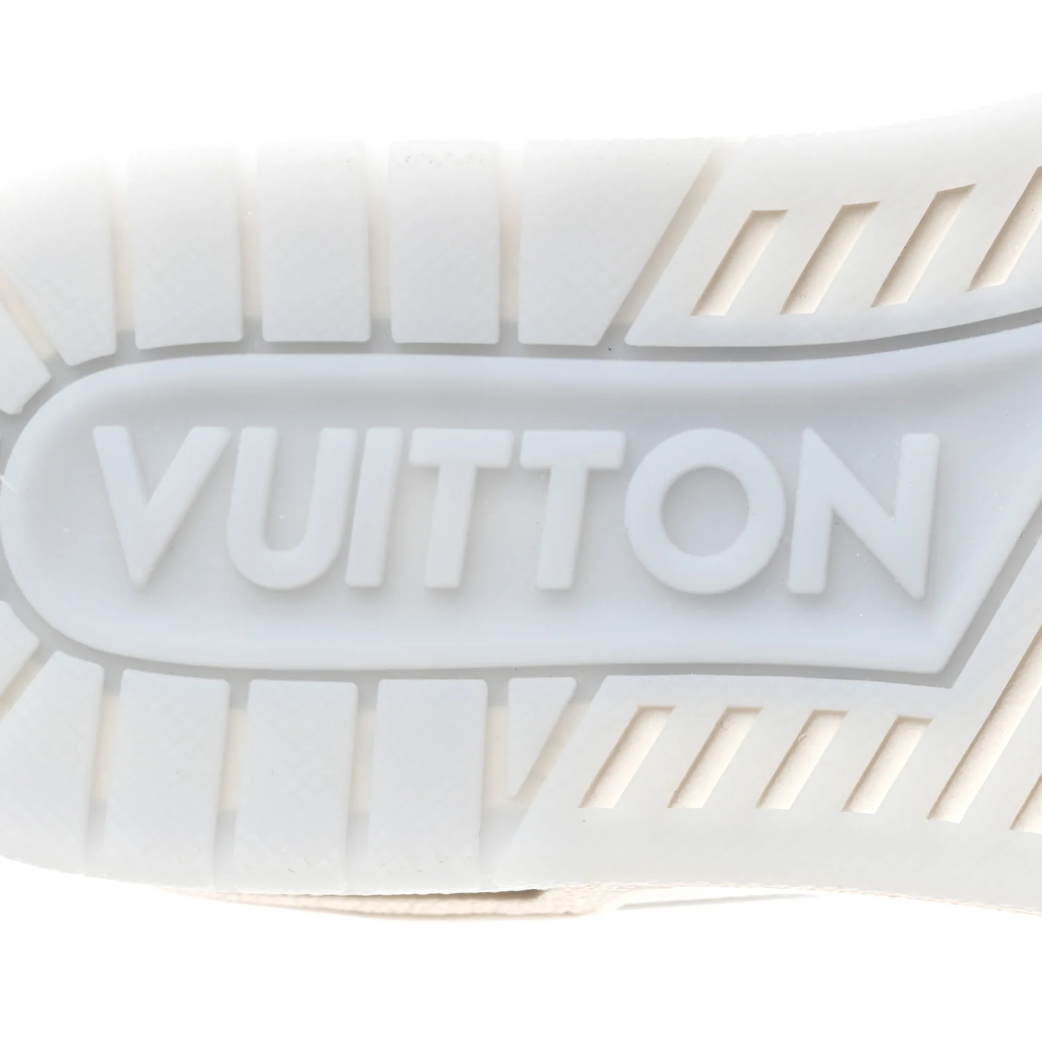 Grained Calfskin Womens LV Trainer Sneakers 37 White - Image 7