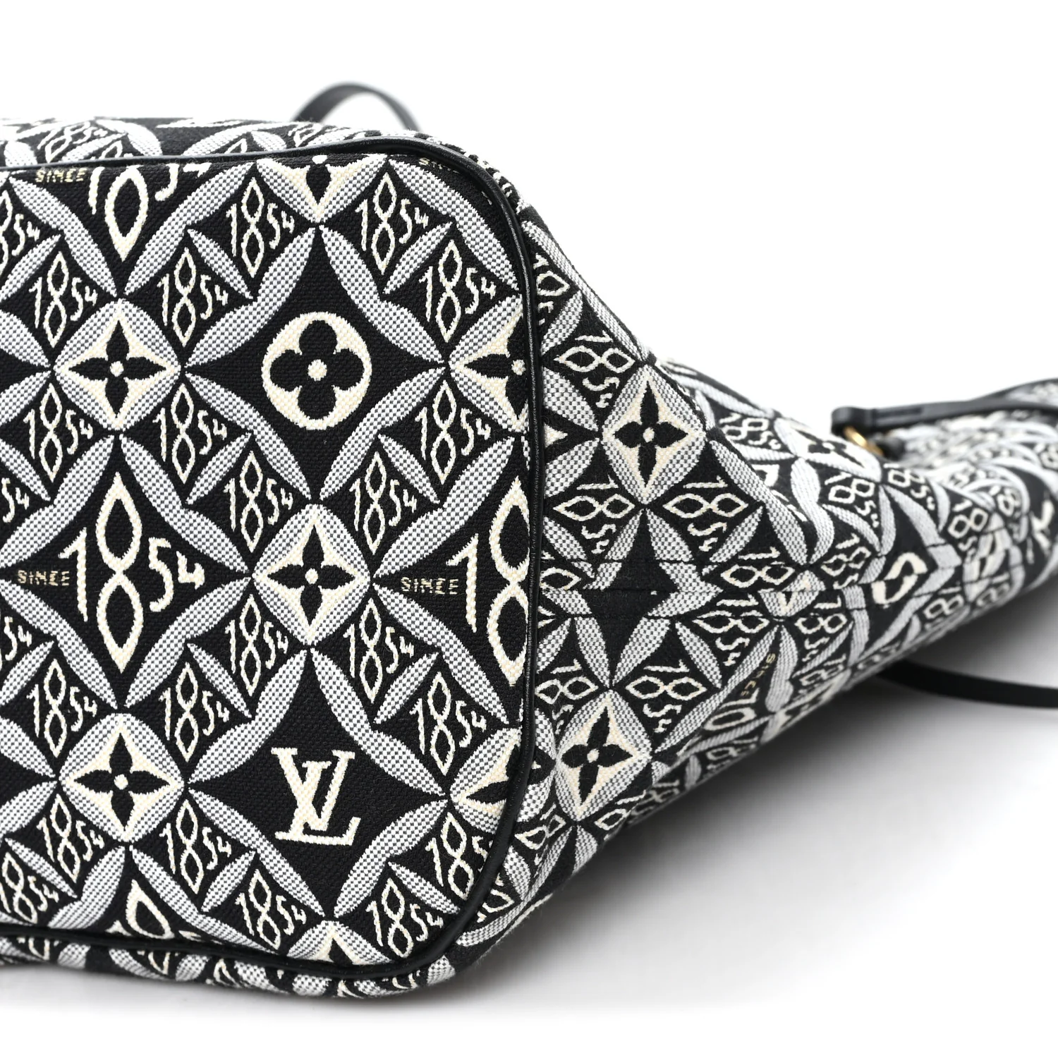 Jacquard Since 1854 Neverfull MM Grey - Image 10