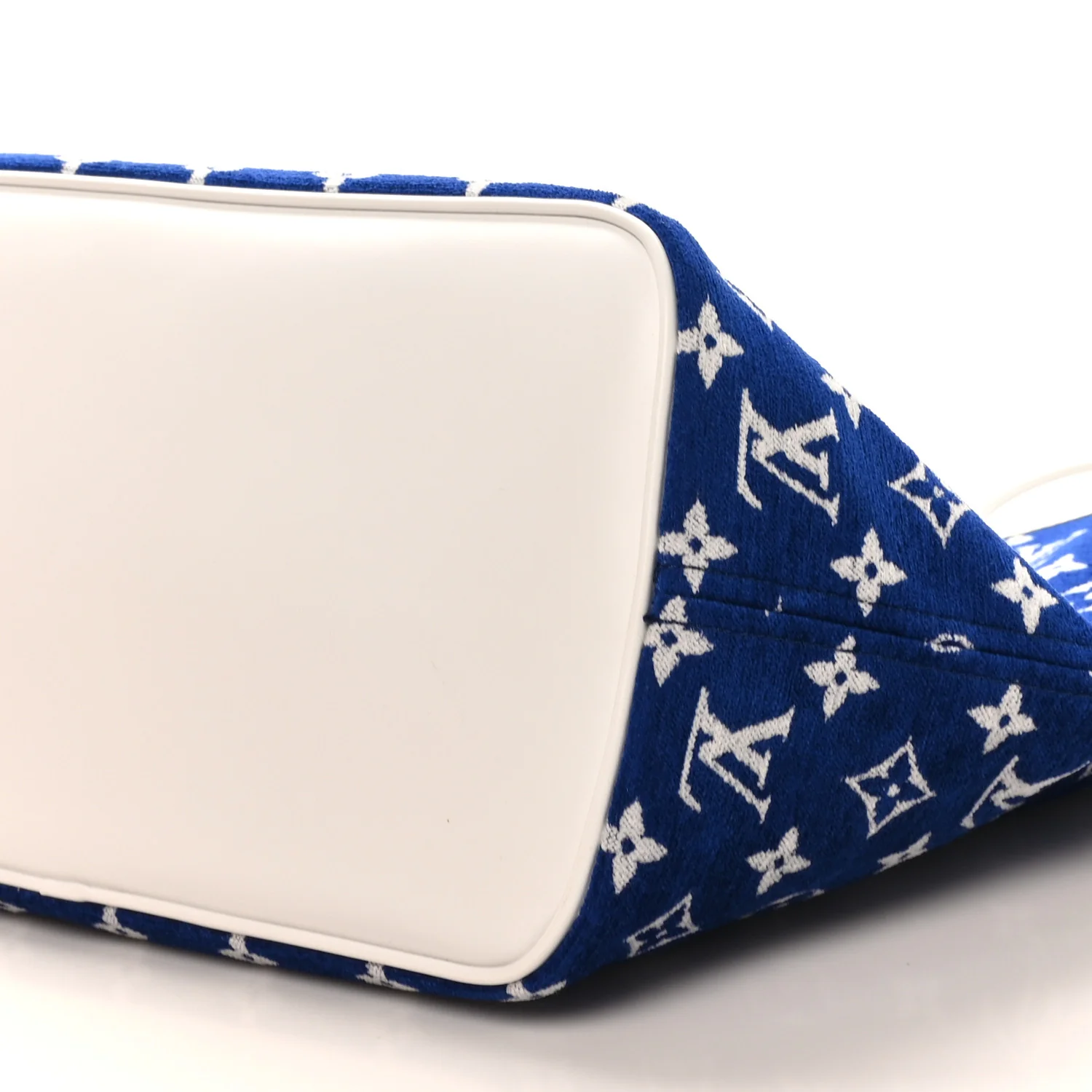 Jacquard Velvet Monogram LV Match Neverfull MM Bleu - Image 9