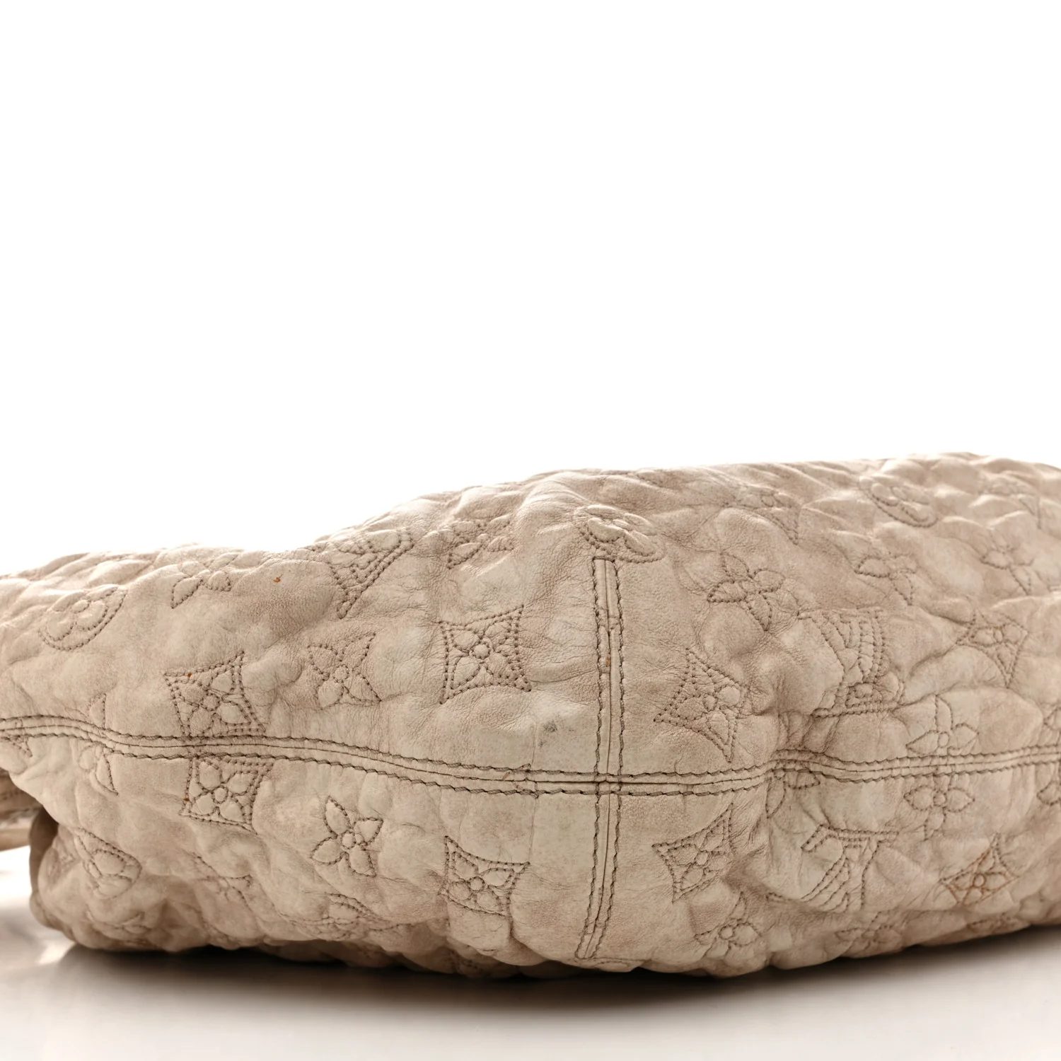 Lambskin Olympe Nimbus GM Ecru - Image 10