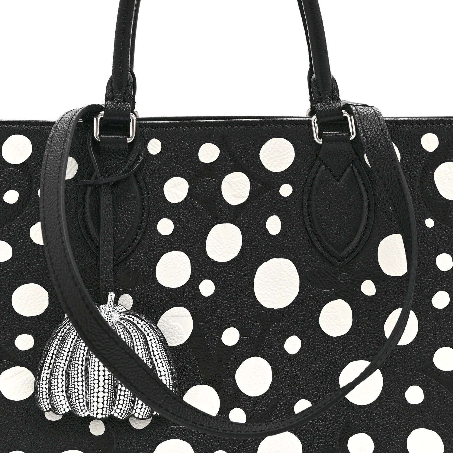 LV X YK Empreinte Monogram Giant Onthego MM Black - Image 8