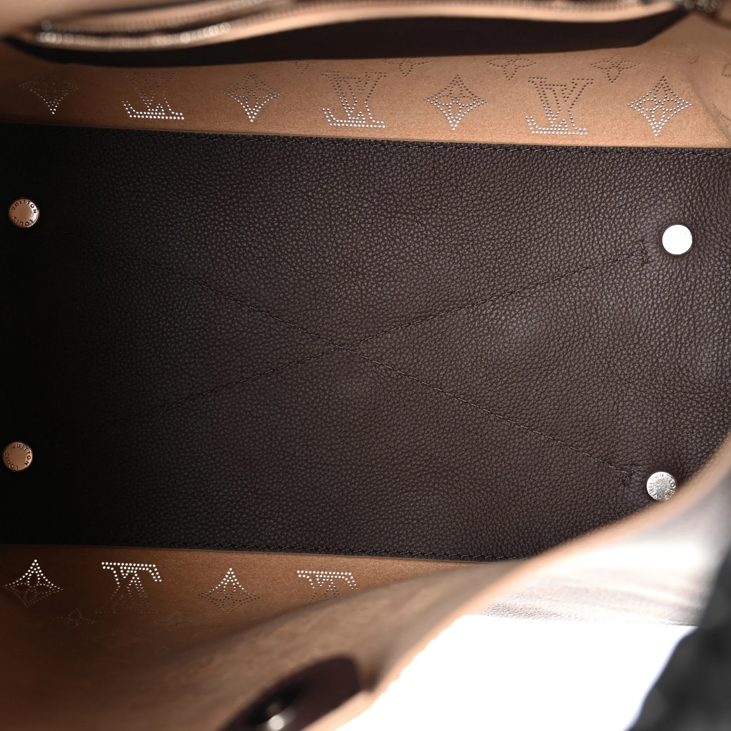 Mahina Carmel Hobo Chocolate - Image 5