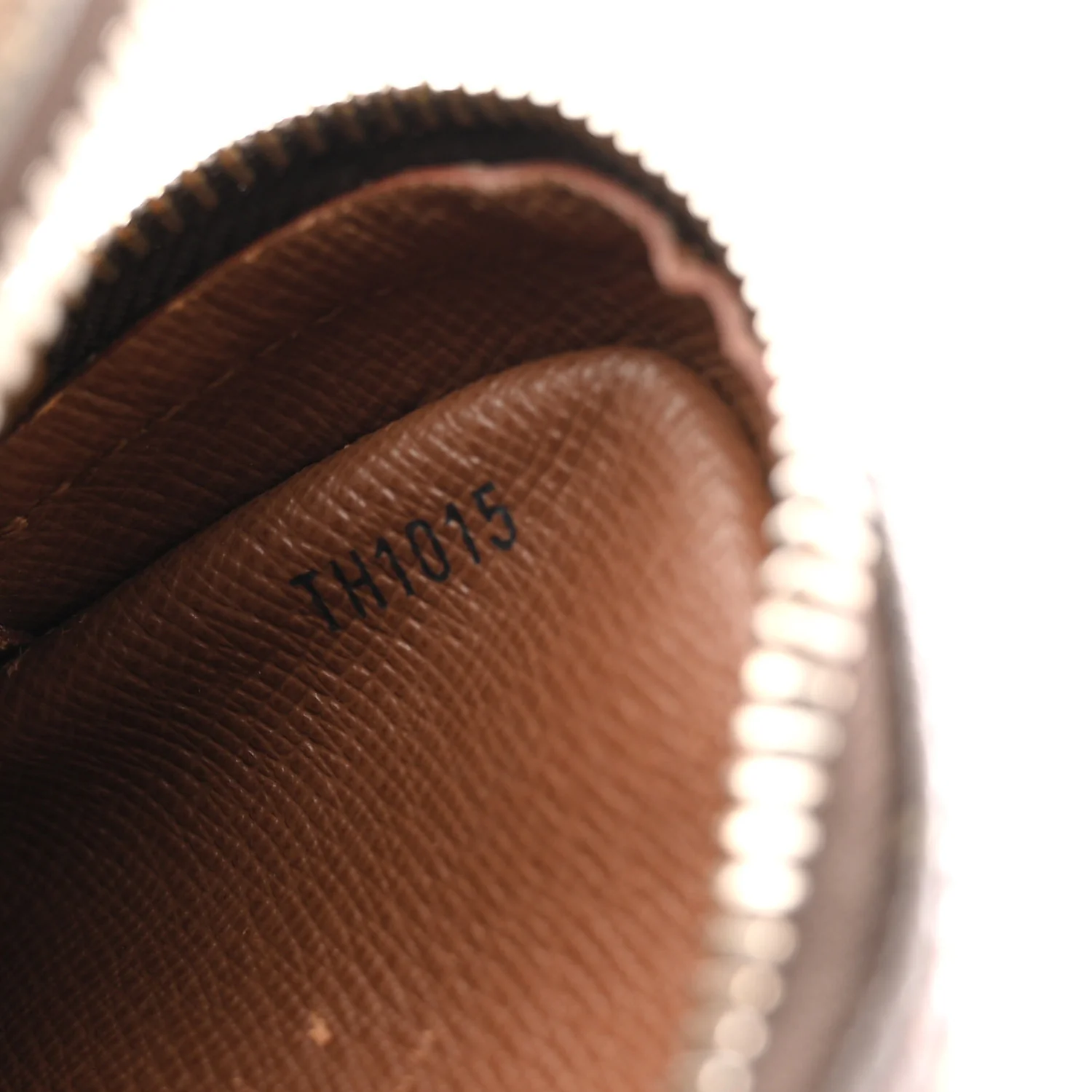 Monogram Amazone - Image 7