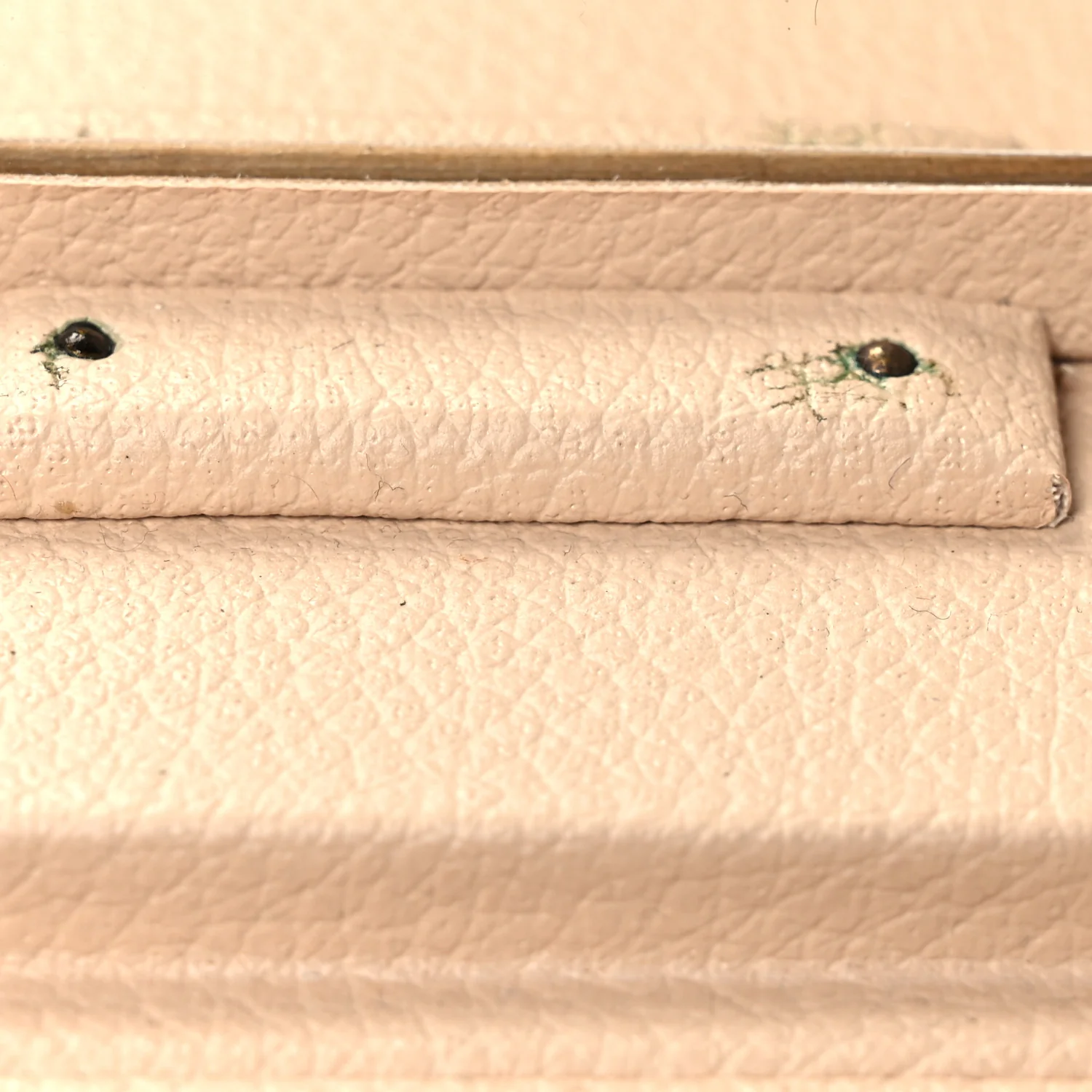 Monogram Boite Bouteilles et Glace Beauty Train Case - Image 11