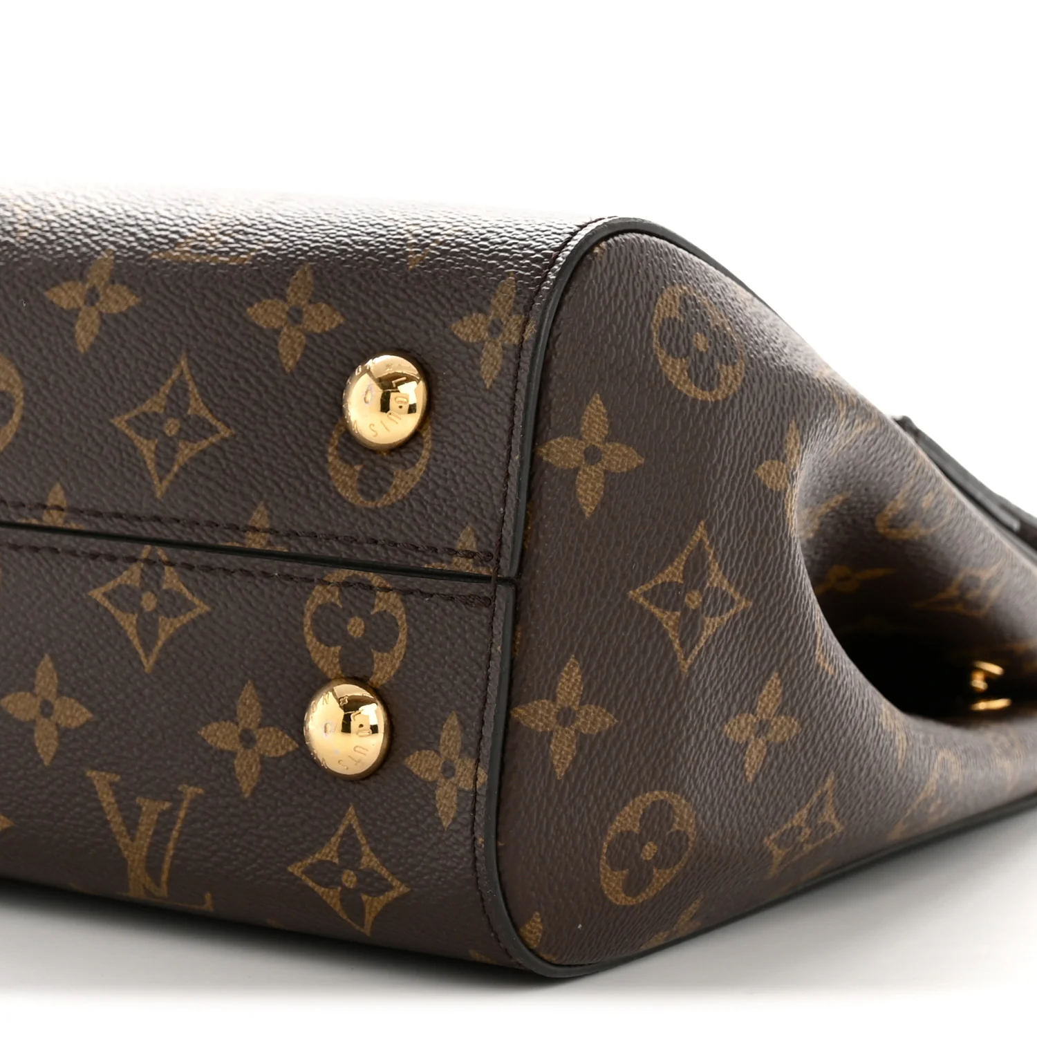 Monogram Cluny MM Papyrus Creme - Image 9