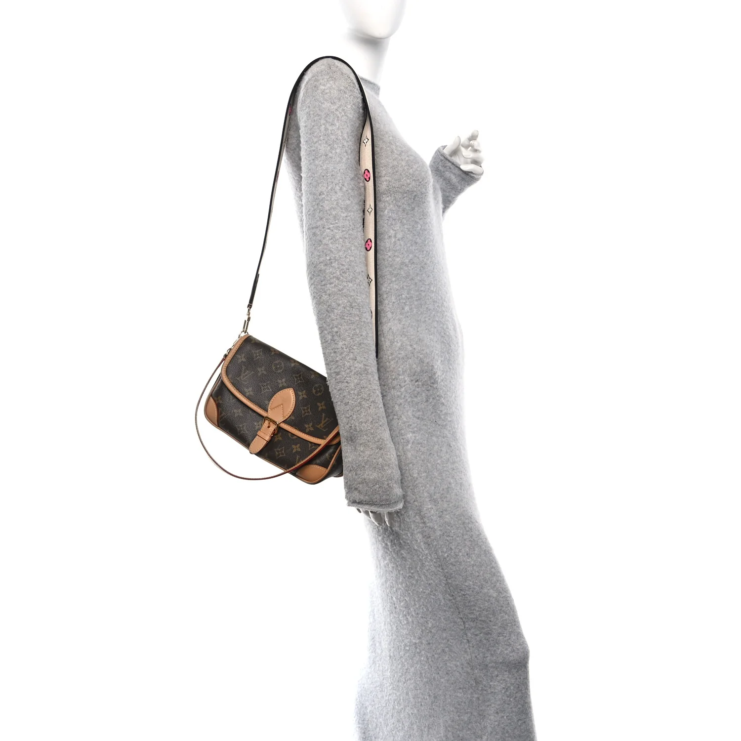 Monogram Diane Black - Image 3