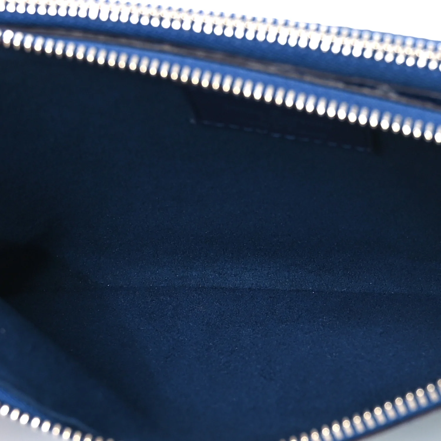 Monogram Giant Escale Double Zip Pochette Blue - Image 4