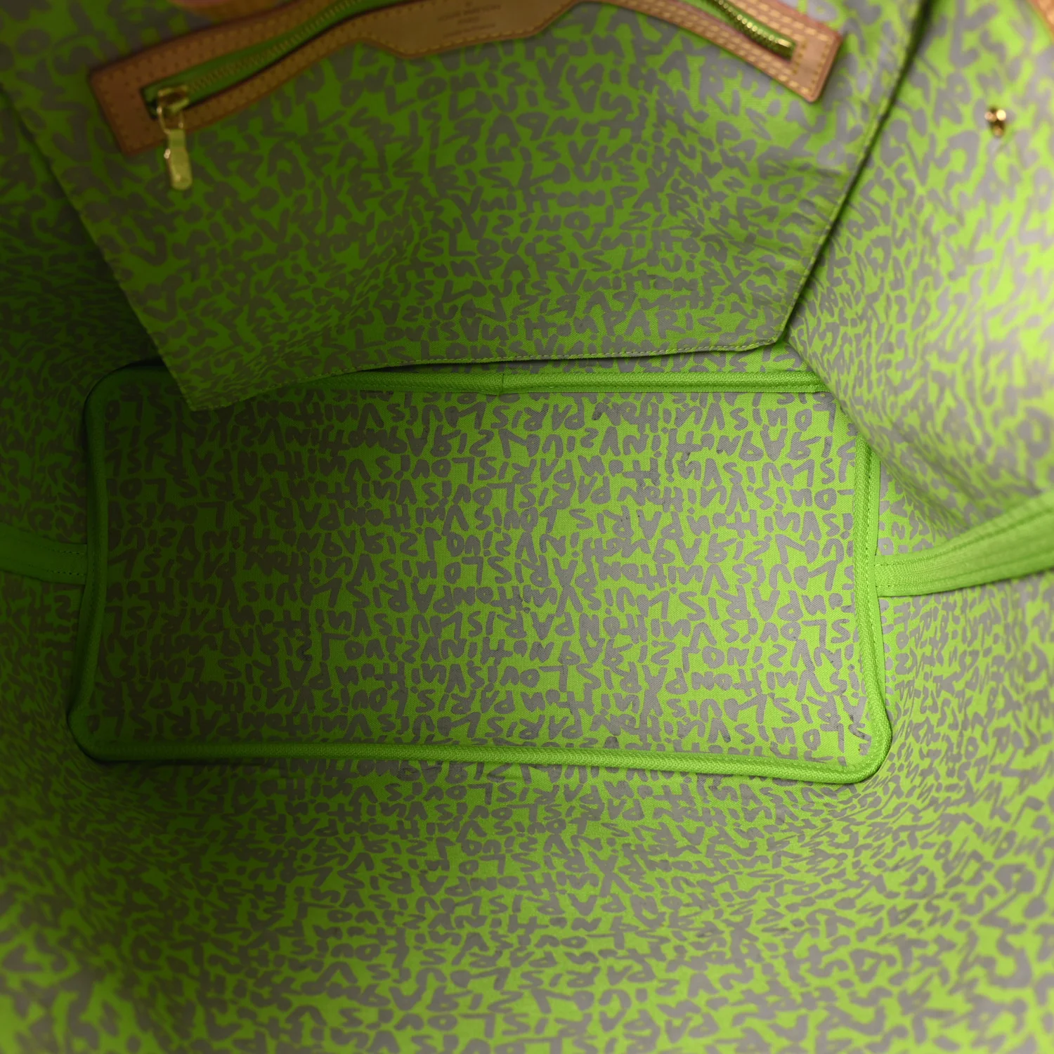 Monogram Graffiti Neverfull GM Green - Image 5