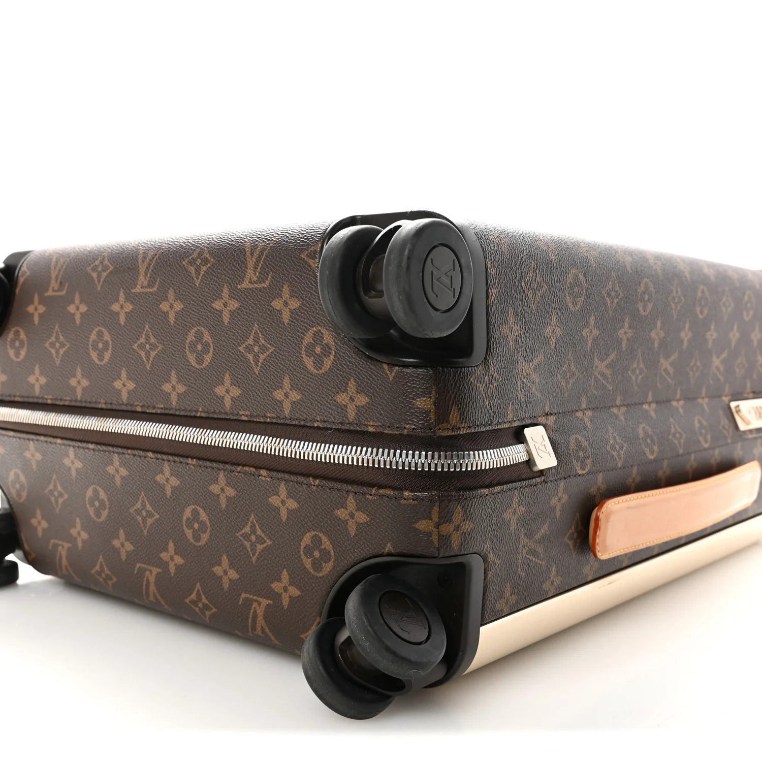 Monogram Horizon 55 - Image 7